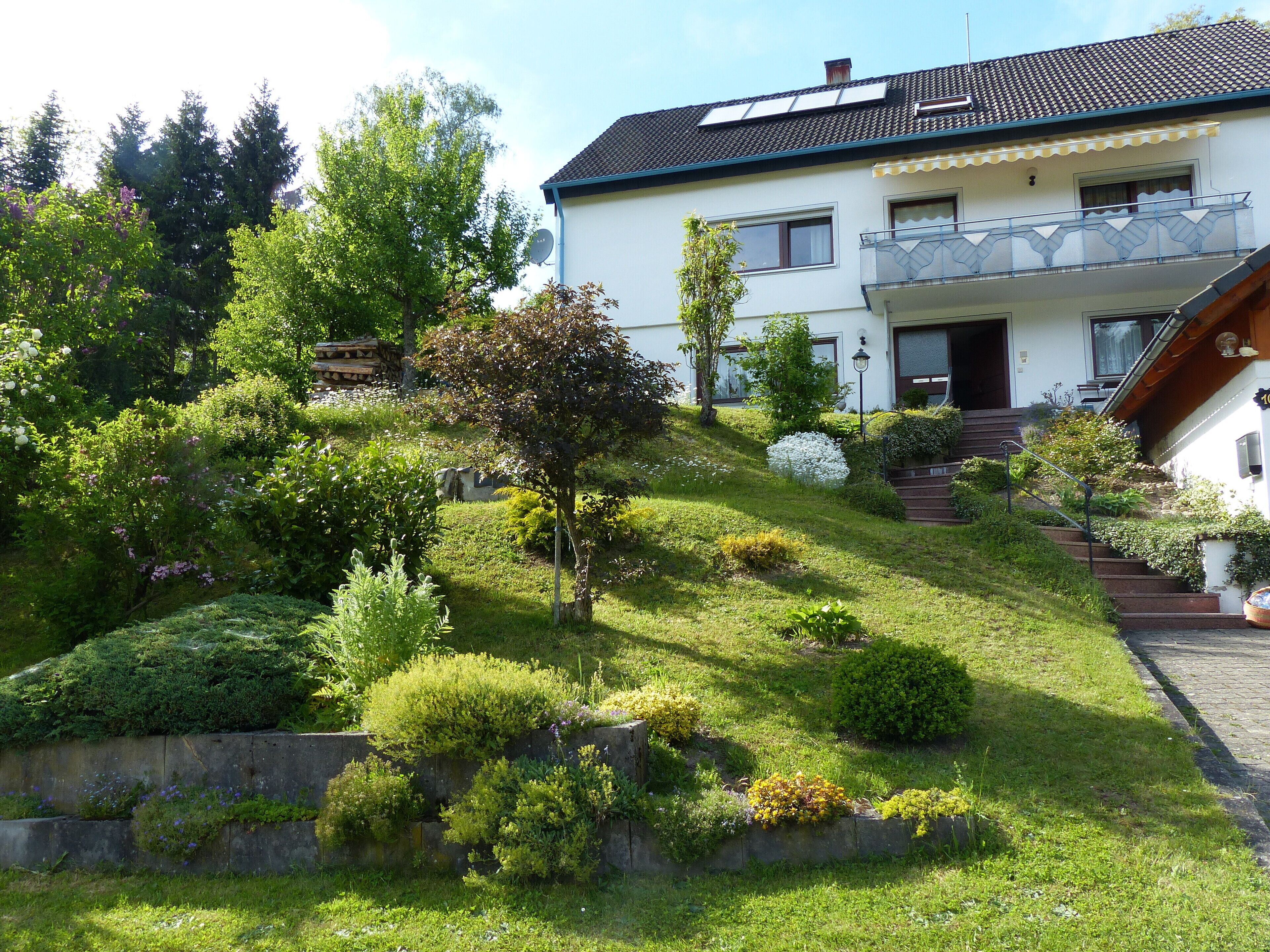Apartment in a quiet, sunny location with a fantastic view