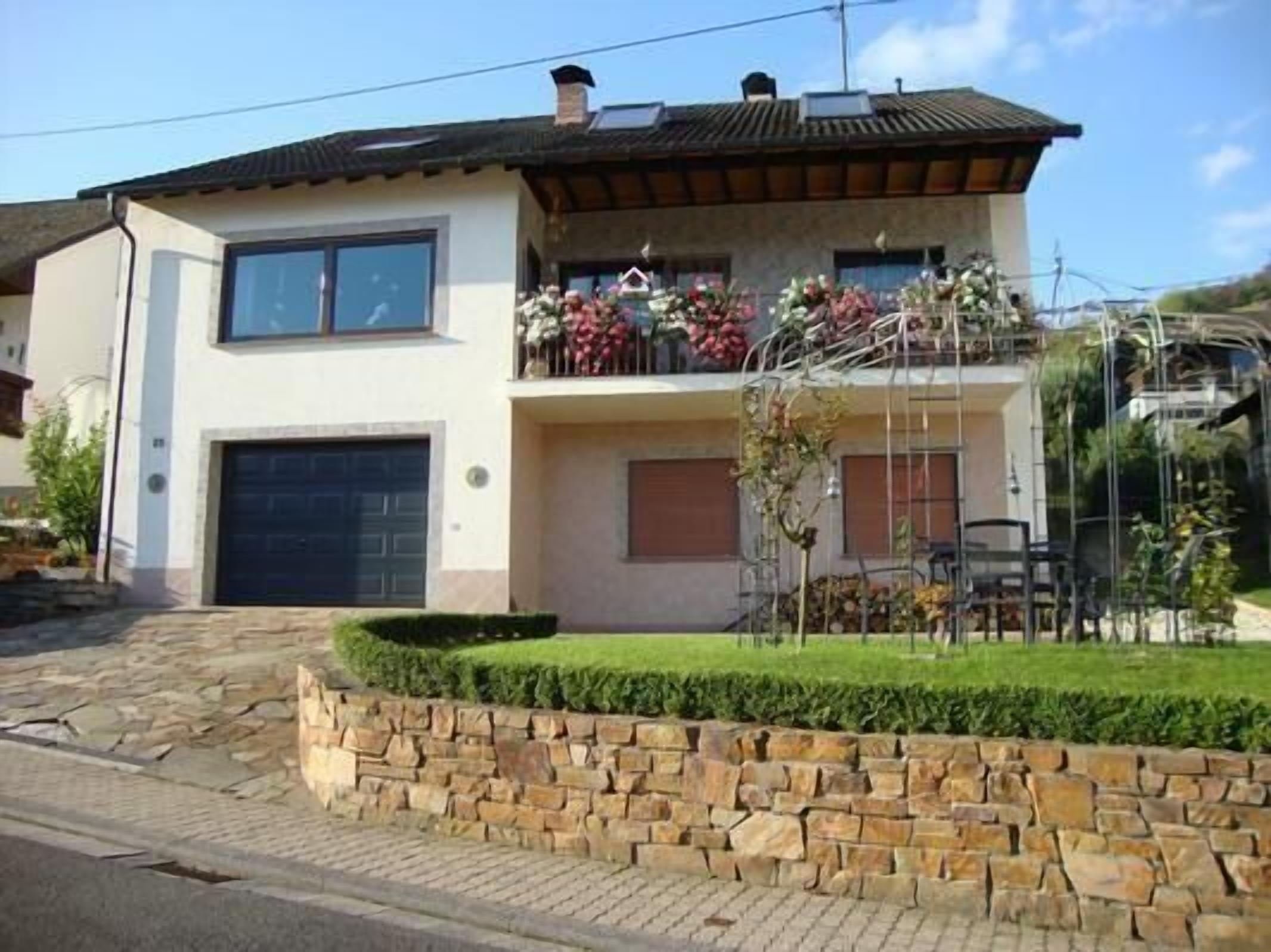 Holiday apartment Rheindiebach for 1 - 5 persons with 2 bedrooms - Holiday apartment