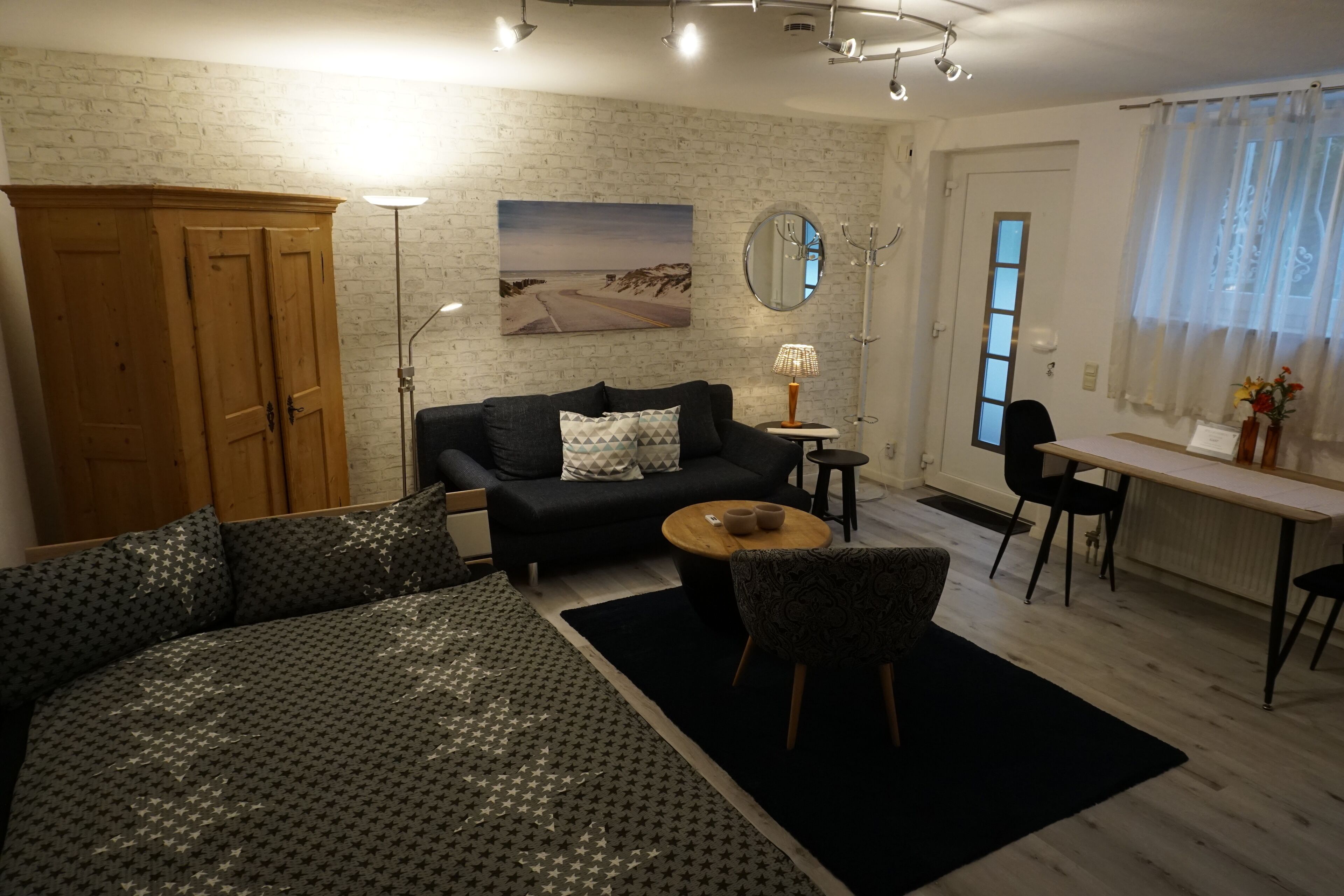 Comfortable apartment 34sqm, separate entrance, with free time u. lay quiet