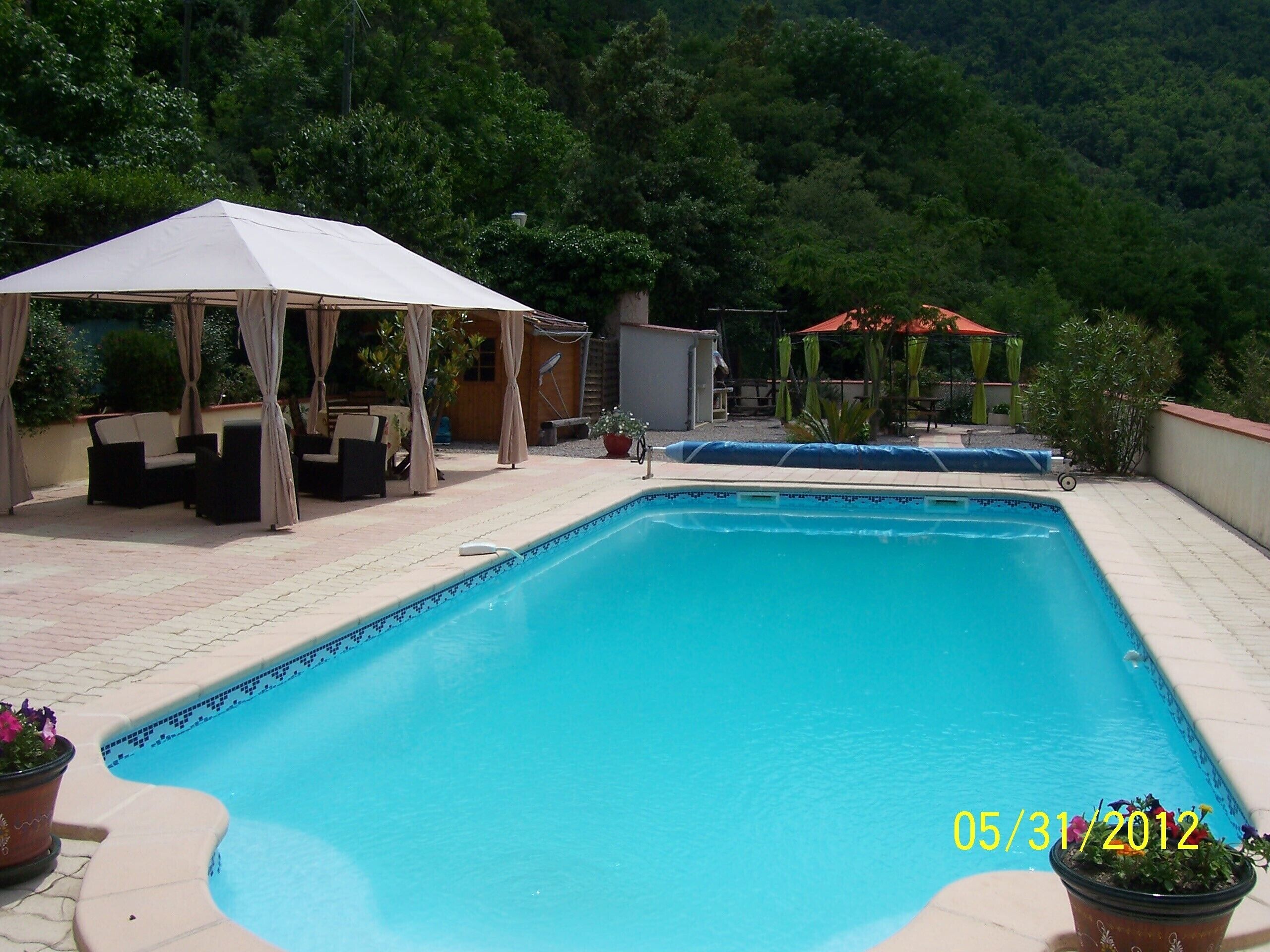 A Catalan country  Appt with breathtaking views over the mountains