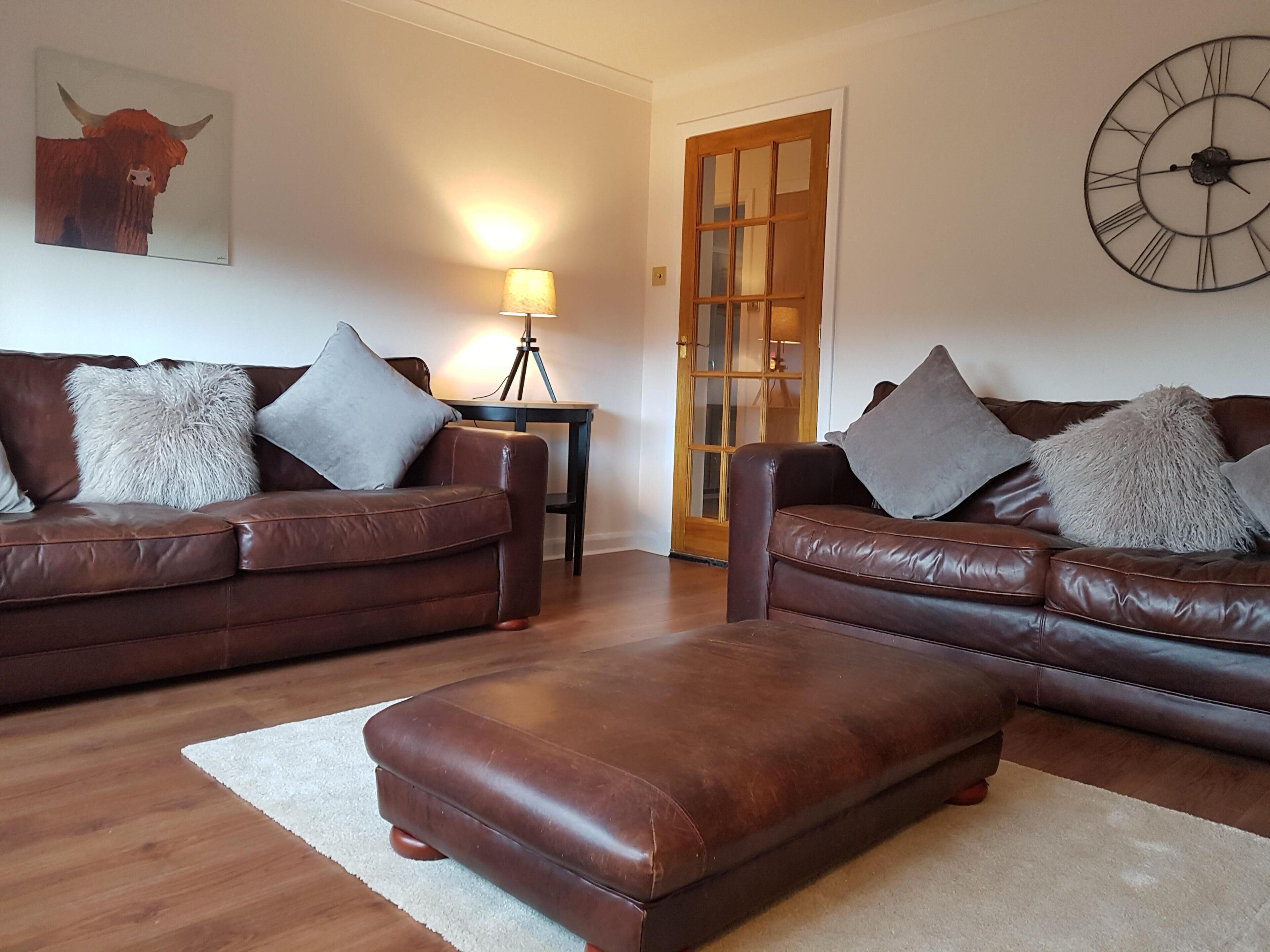 Fabulous Two bedroom Apartment With Free Parking