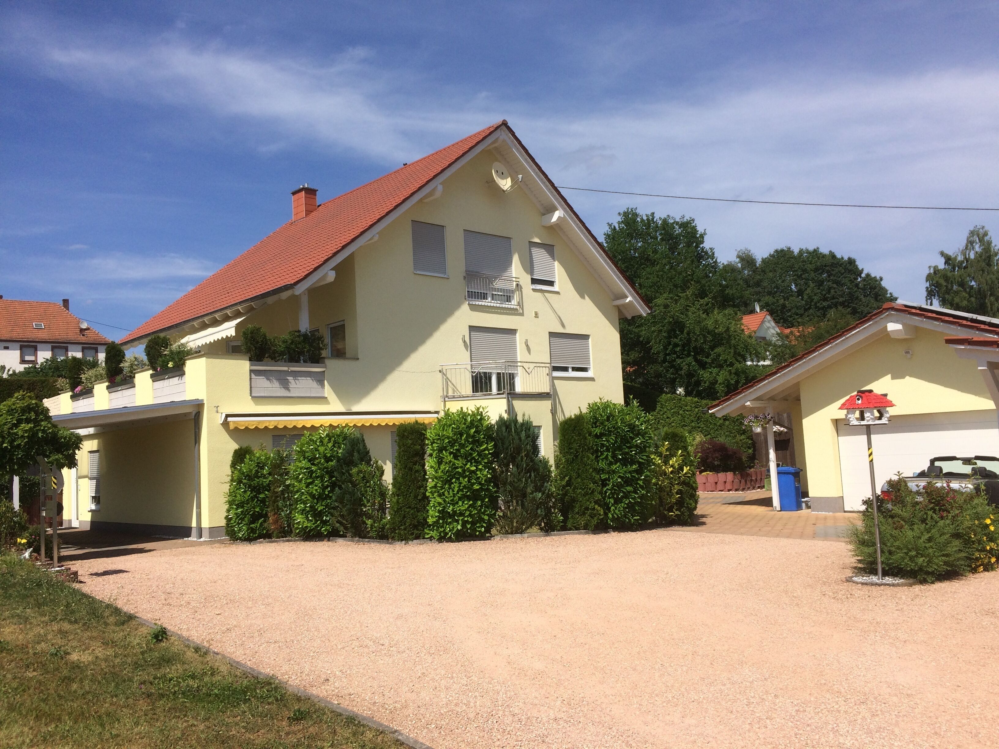 FeWo-Sandra / Modern, well-equipped barrier-free apartment with carport in Wadern