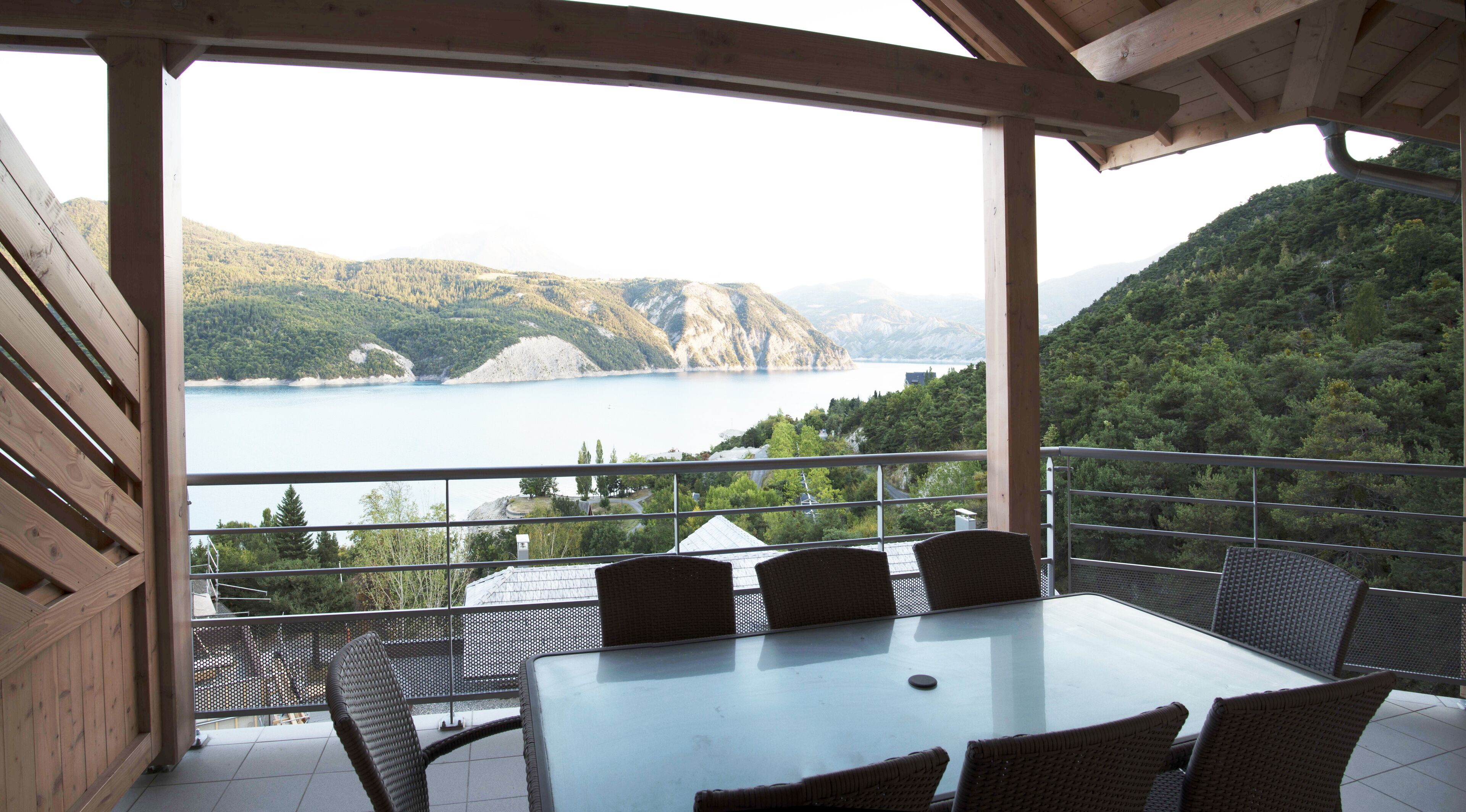 Clos des Ecrins, Serre Ponçon Lake, prestige apartment 8 people