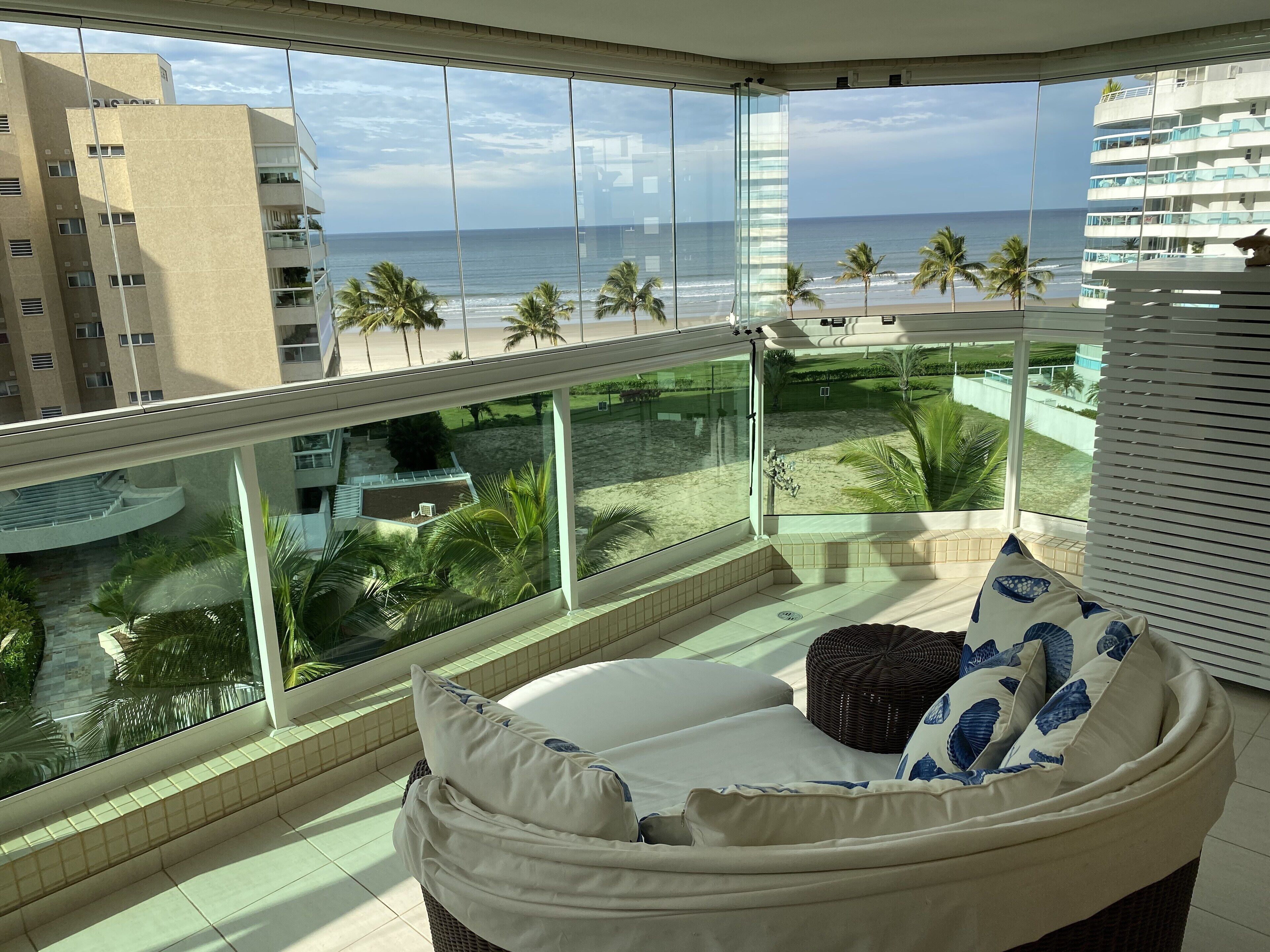High standard apartment with great sea view 