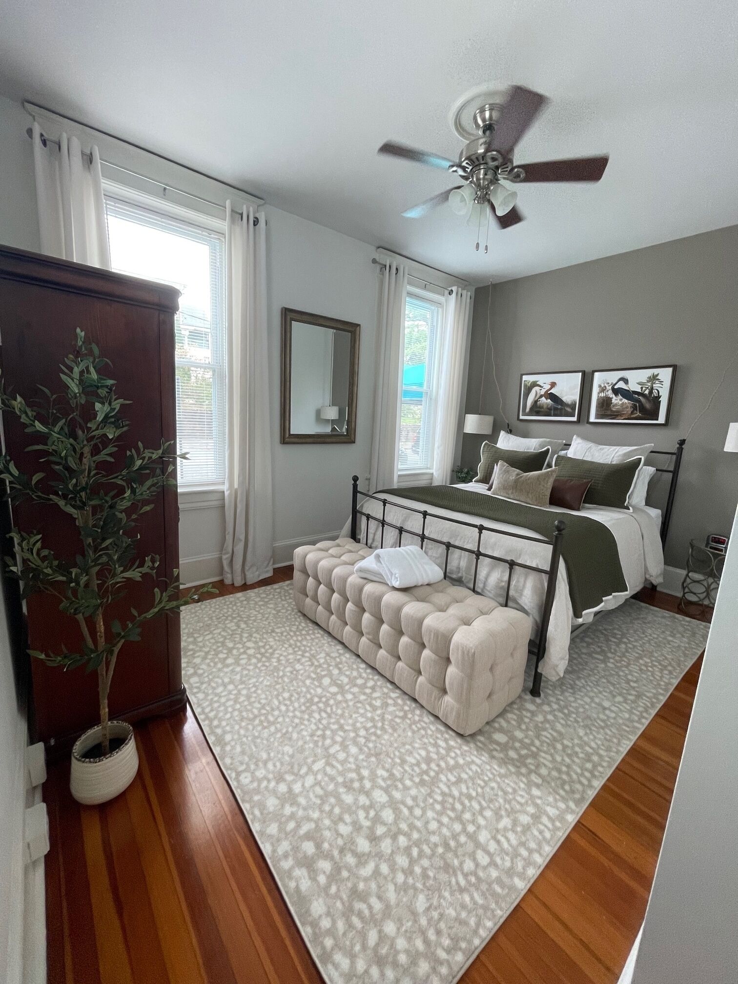 Downtown Suite, Fully Furnished,  1- Bedroom /1 Bath, Work Out Room