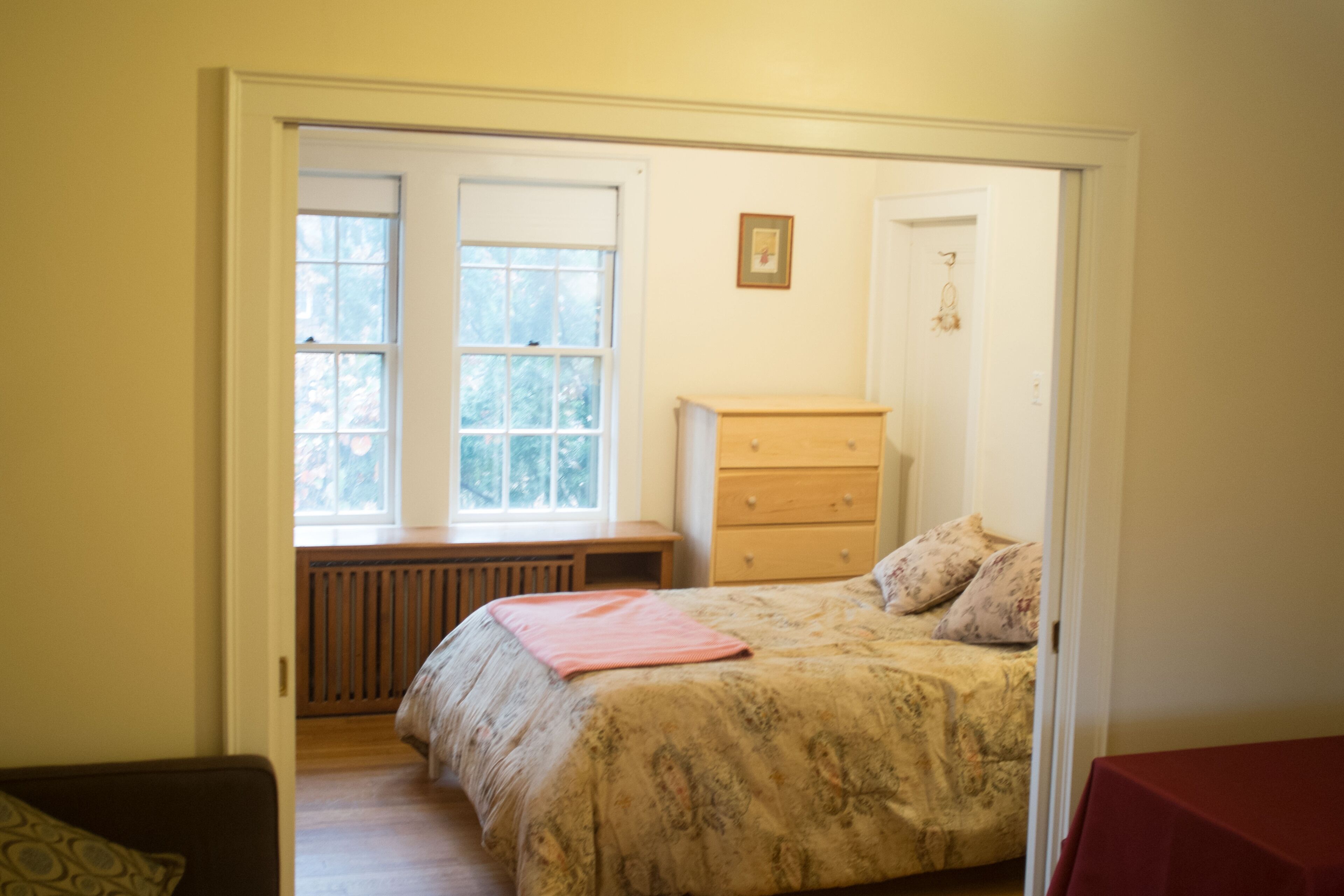 Near scenic Fresh Pond, Charles river, shops,  Harvard Sq access , Free parking