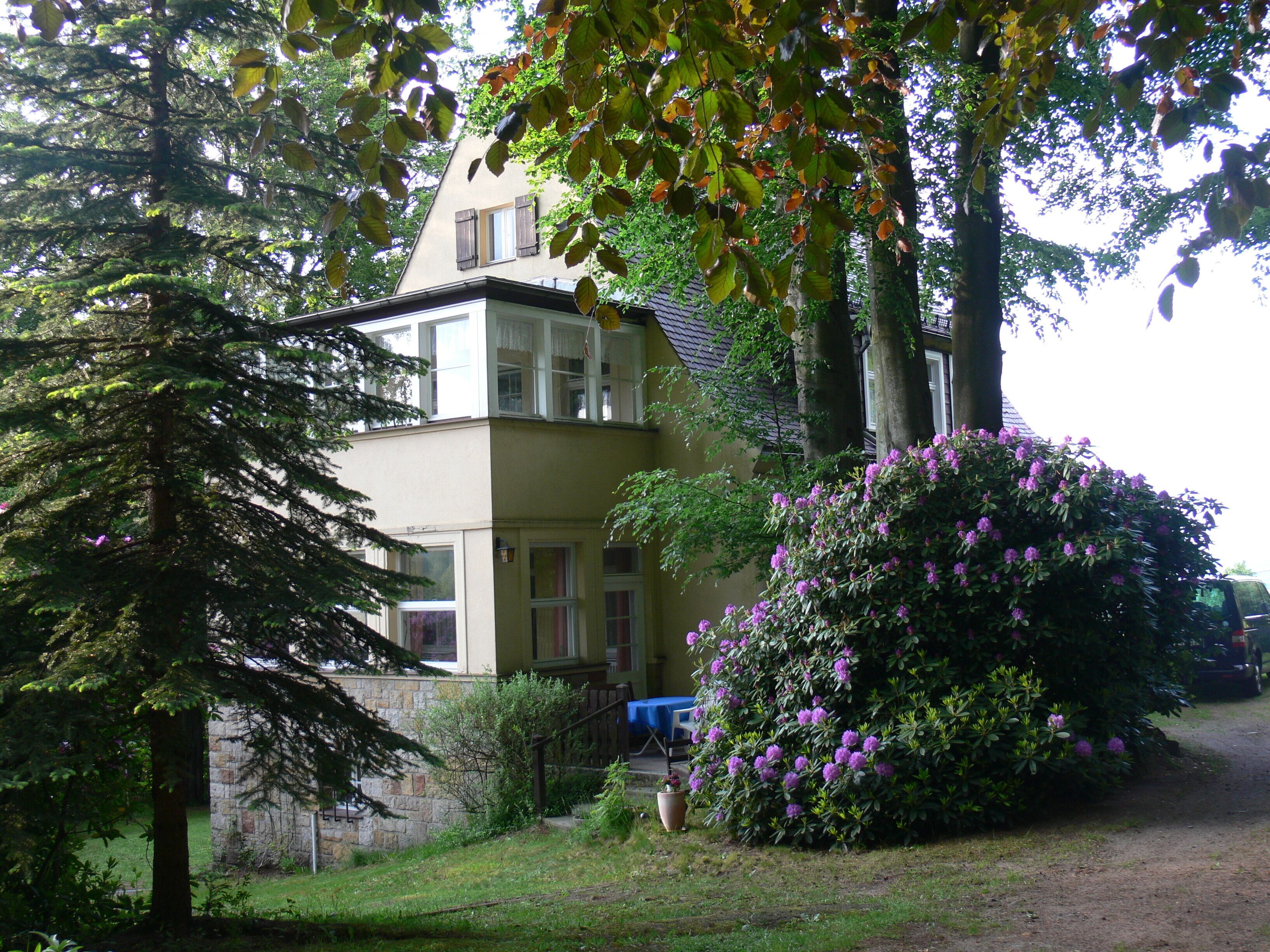 Apartment in a quiet forest edge with wide view
