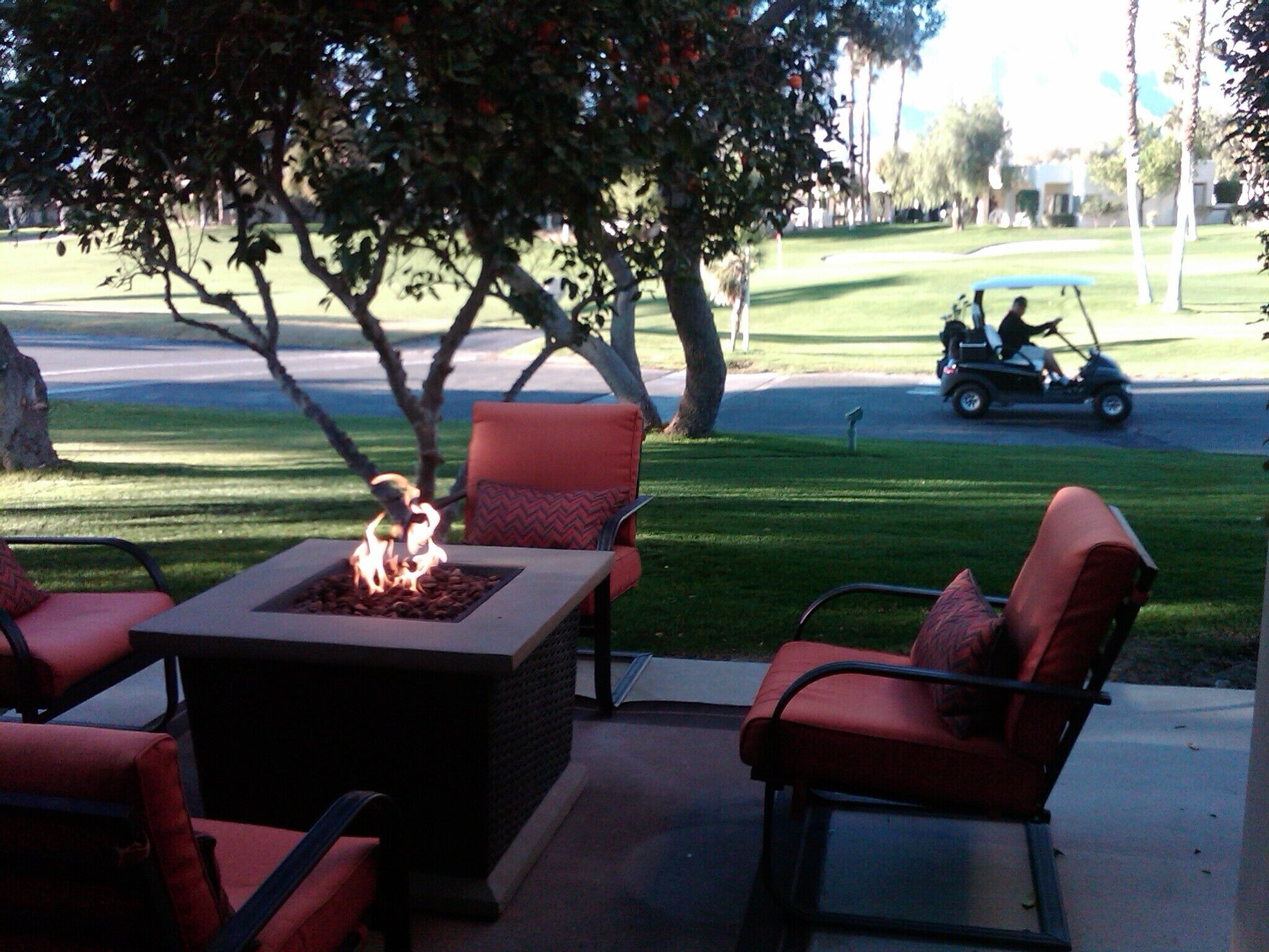 DISCOUNT - 6 months 5/1-10/31 $1800/mth - Beautiful condo at the Desert Princess