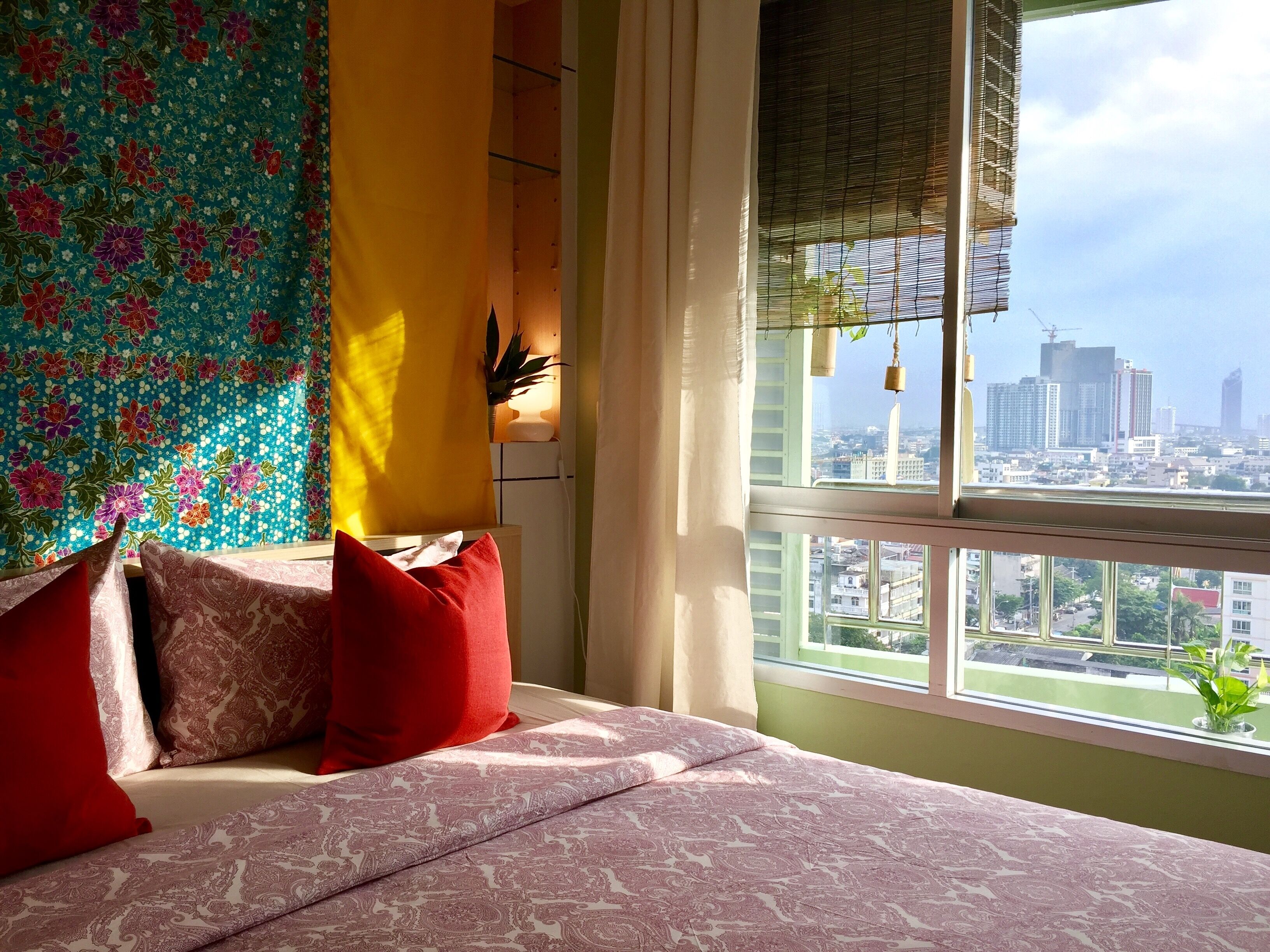 Cozy studio apartment @ BTS.SAPAN TAKSIN