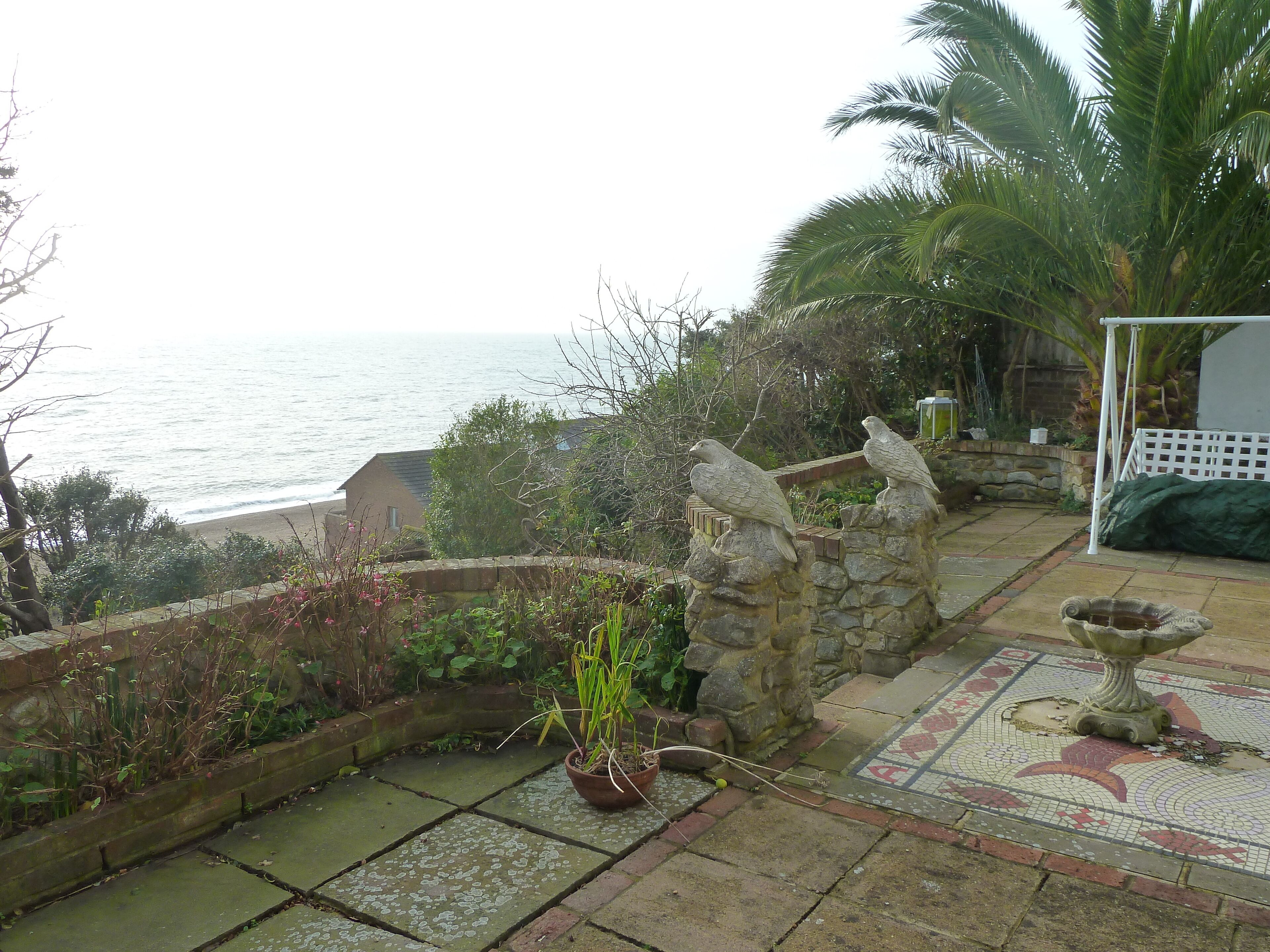 Listed Building - Mediterranean Setting on the Kent Coast 25 mins from Sandwich