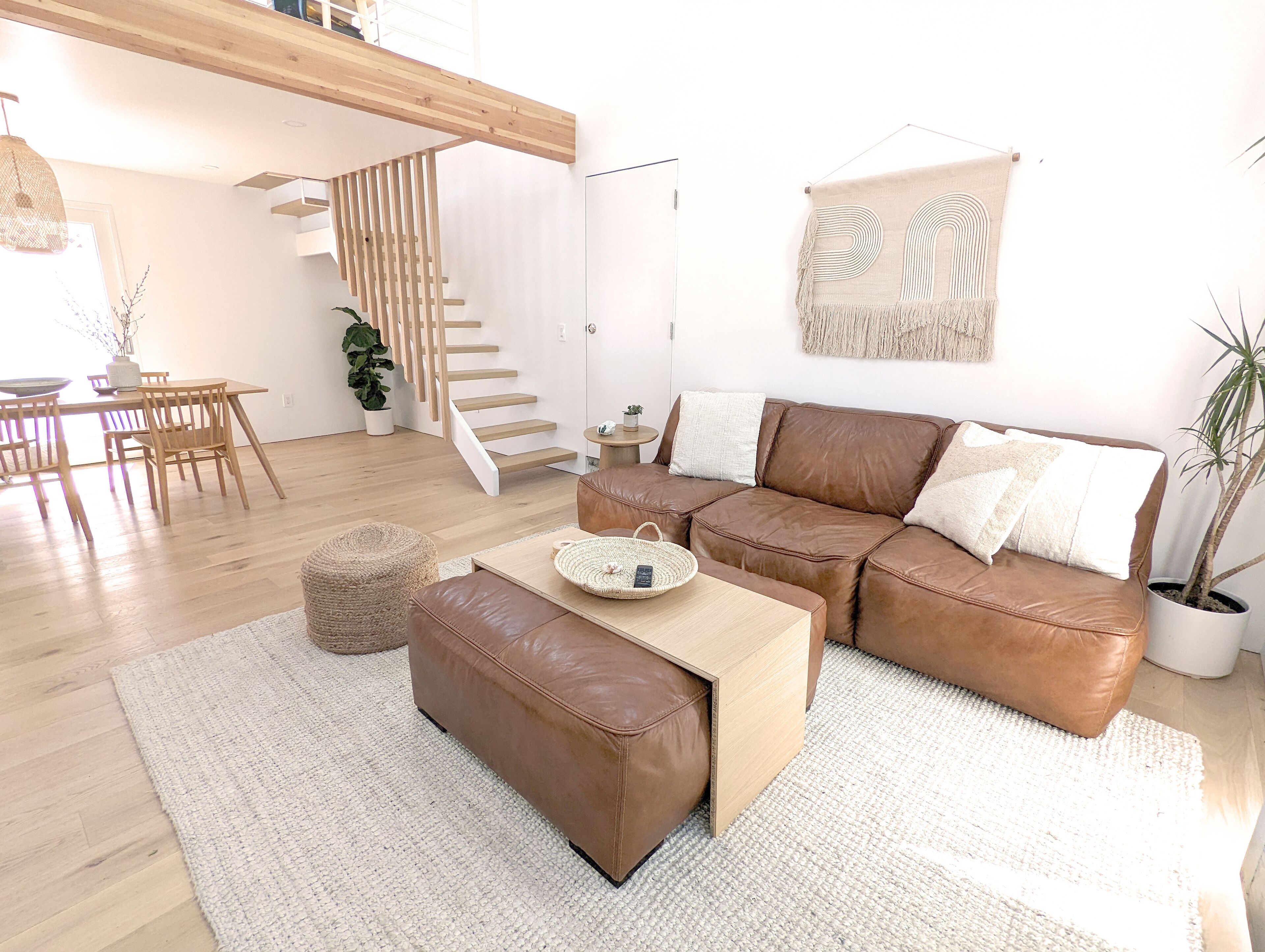 Architectural Venice Beach Guesthouse with Sauna and Spa