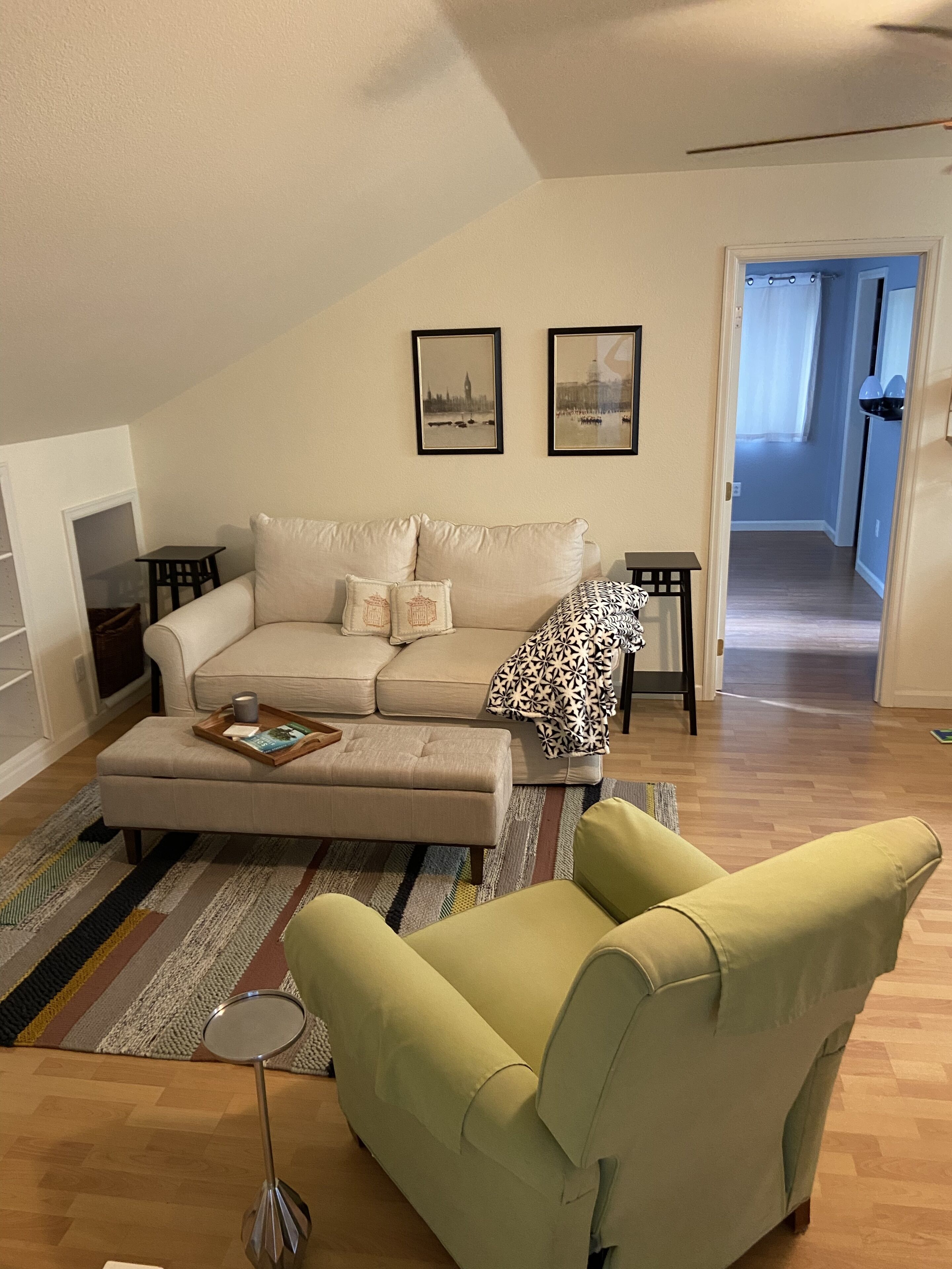 Historic Old Town Longmont Carriage House Loft