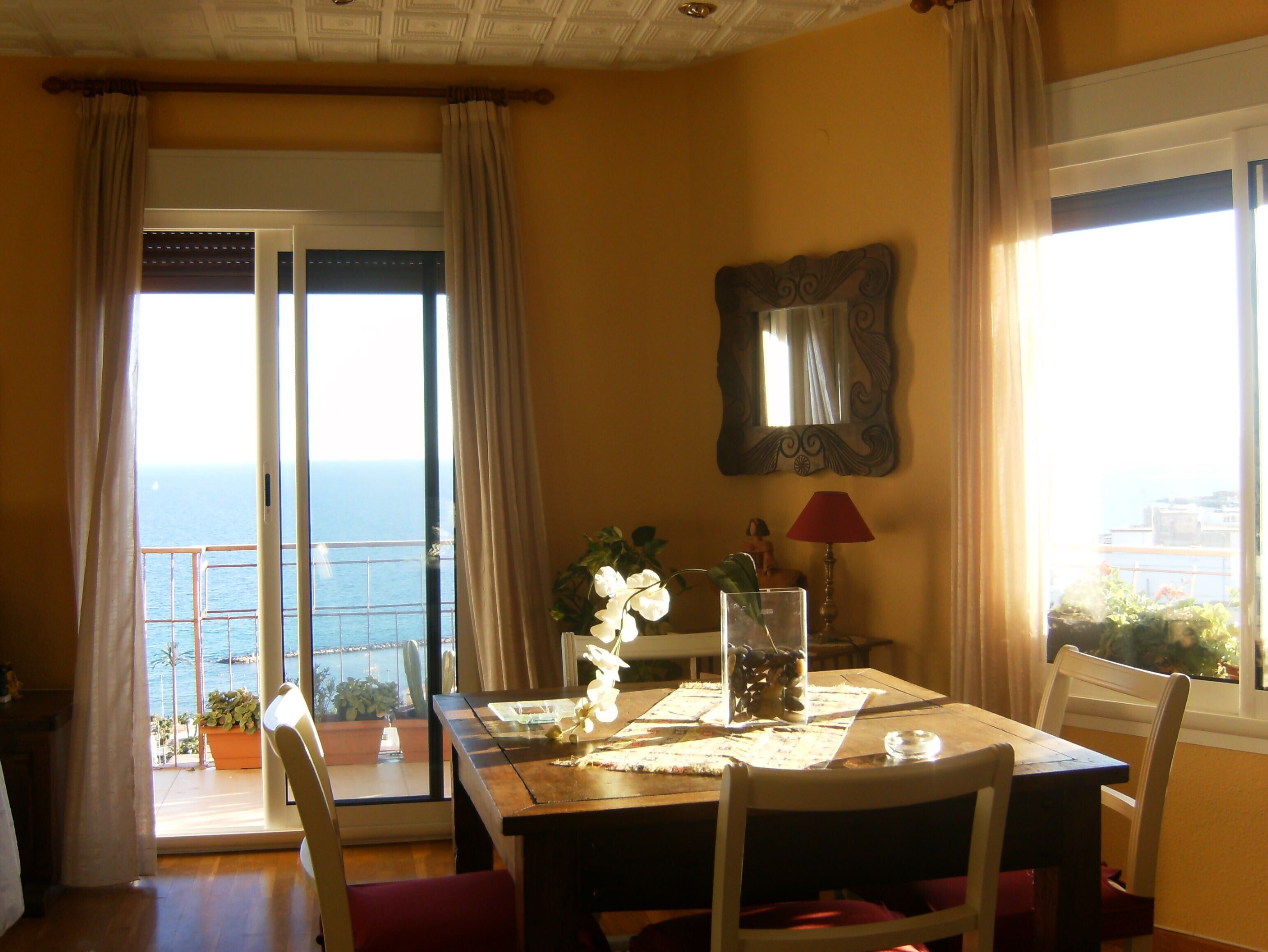 Luxury apartment in the center of Alicante with sea views