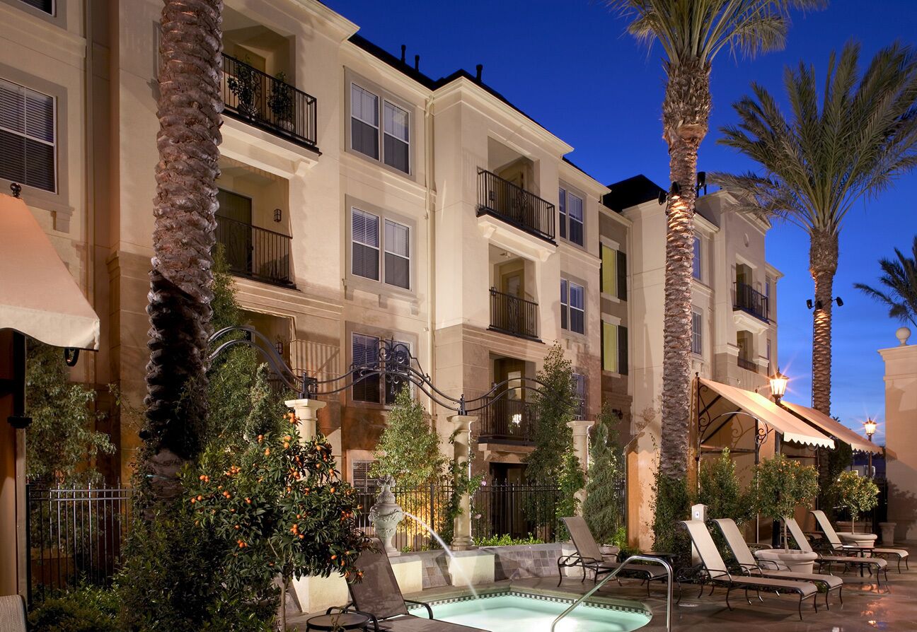 A Luxurious Resort Style Condo on the Heart of Irvine