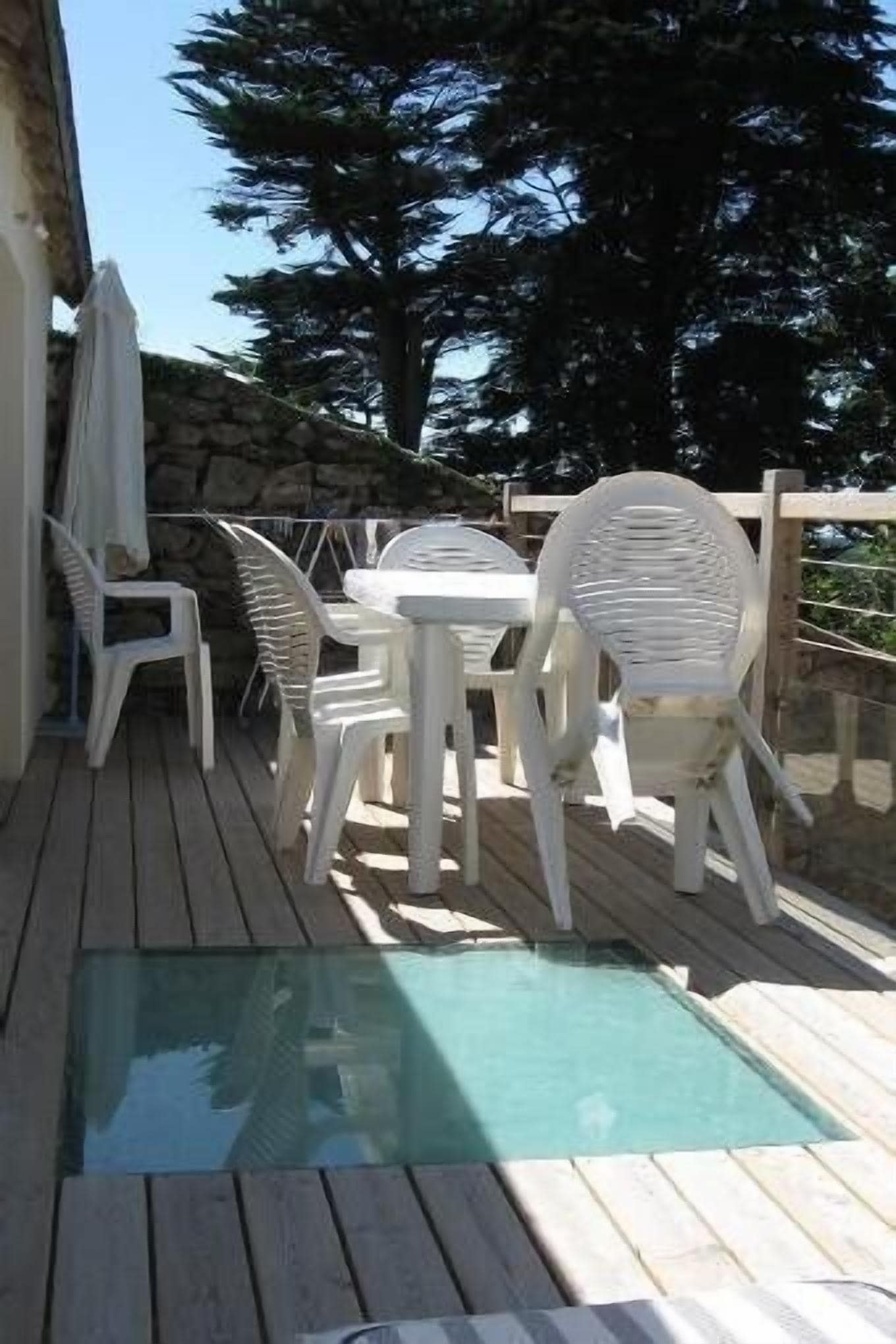 Apartment in renovated farmhouse 2009 Terrace Morbihan, garden