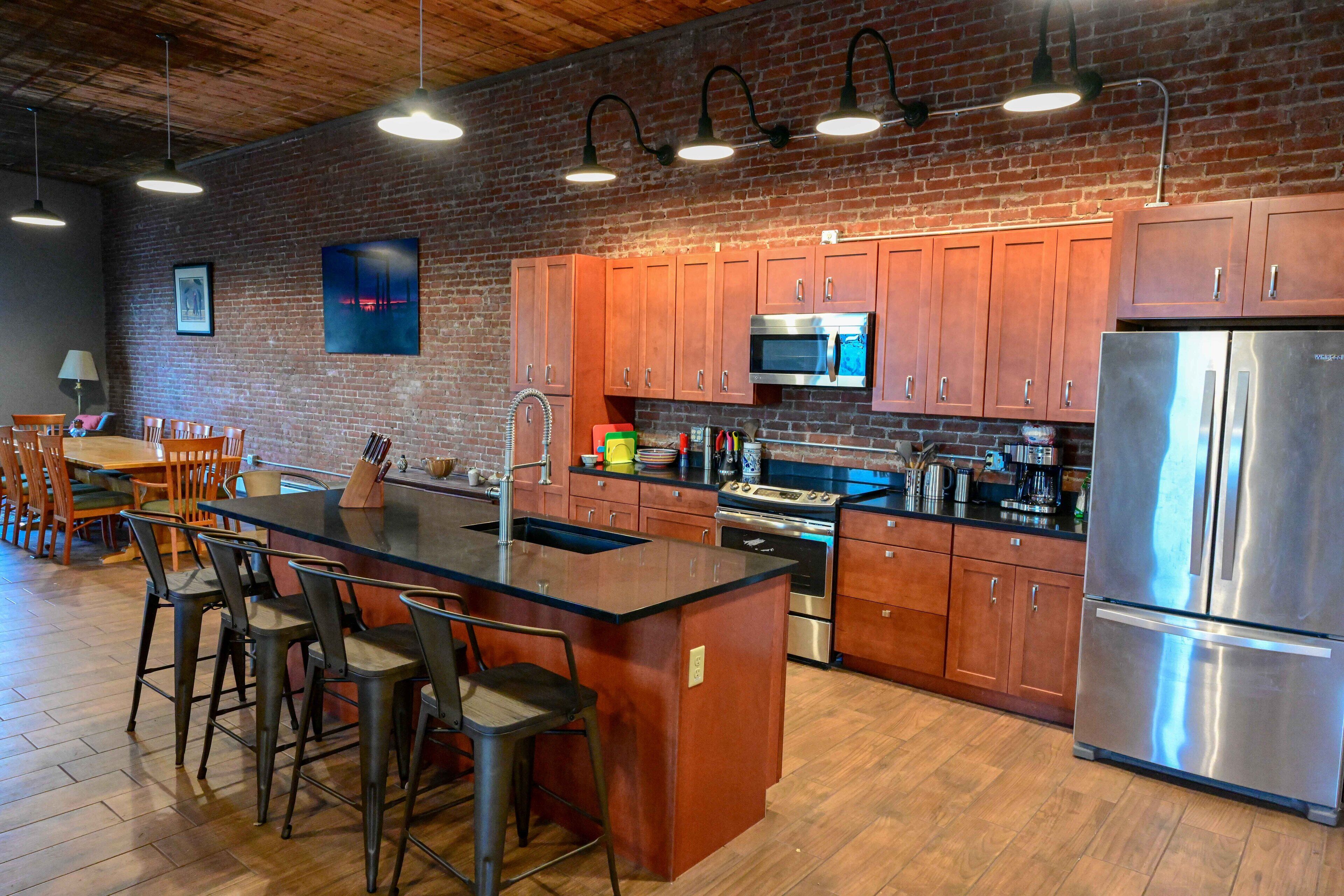 Experience Authentic Downeast Maine in 3 BR loft with harbor view