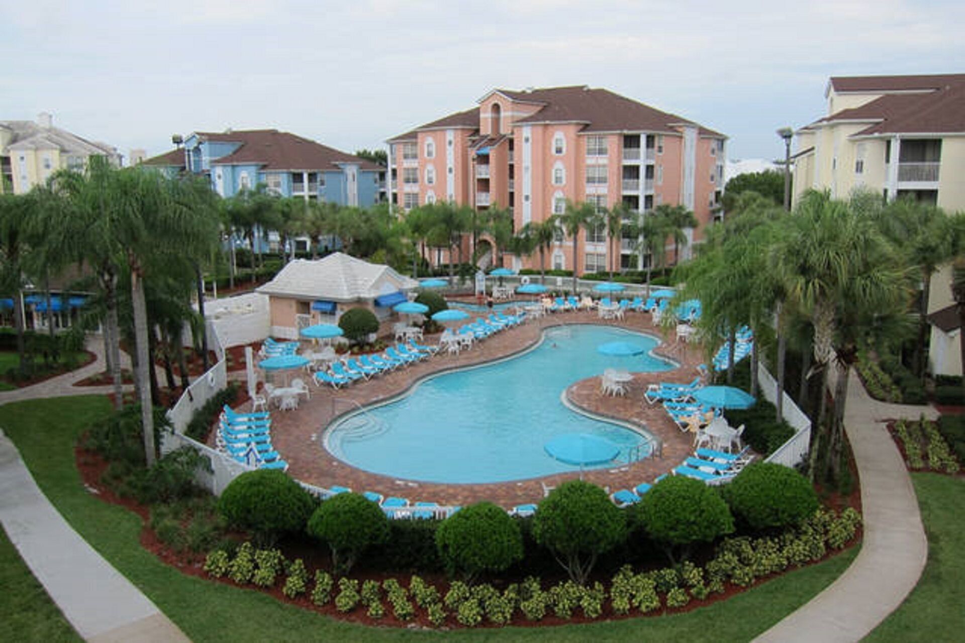 2 BD CONDO~ Grande Villas Resort ~ FULL KITCHEN/JETTED TUB/BALCONY/HEATED POOL