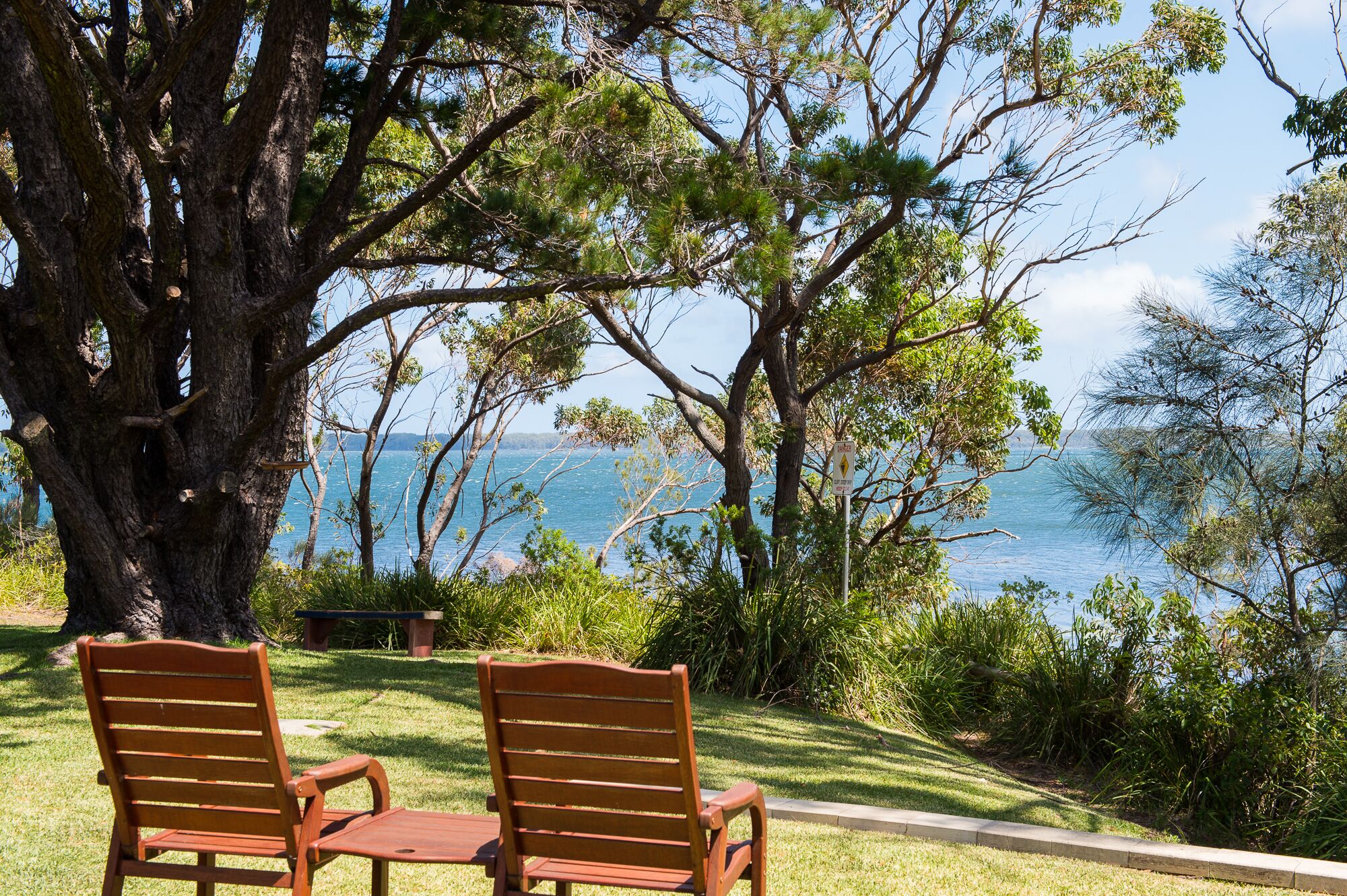 BY THE BEACH B&B SELF CONTAINED APARTMENTS - BEACH FRONT - ROMANTIC GETAWAYS