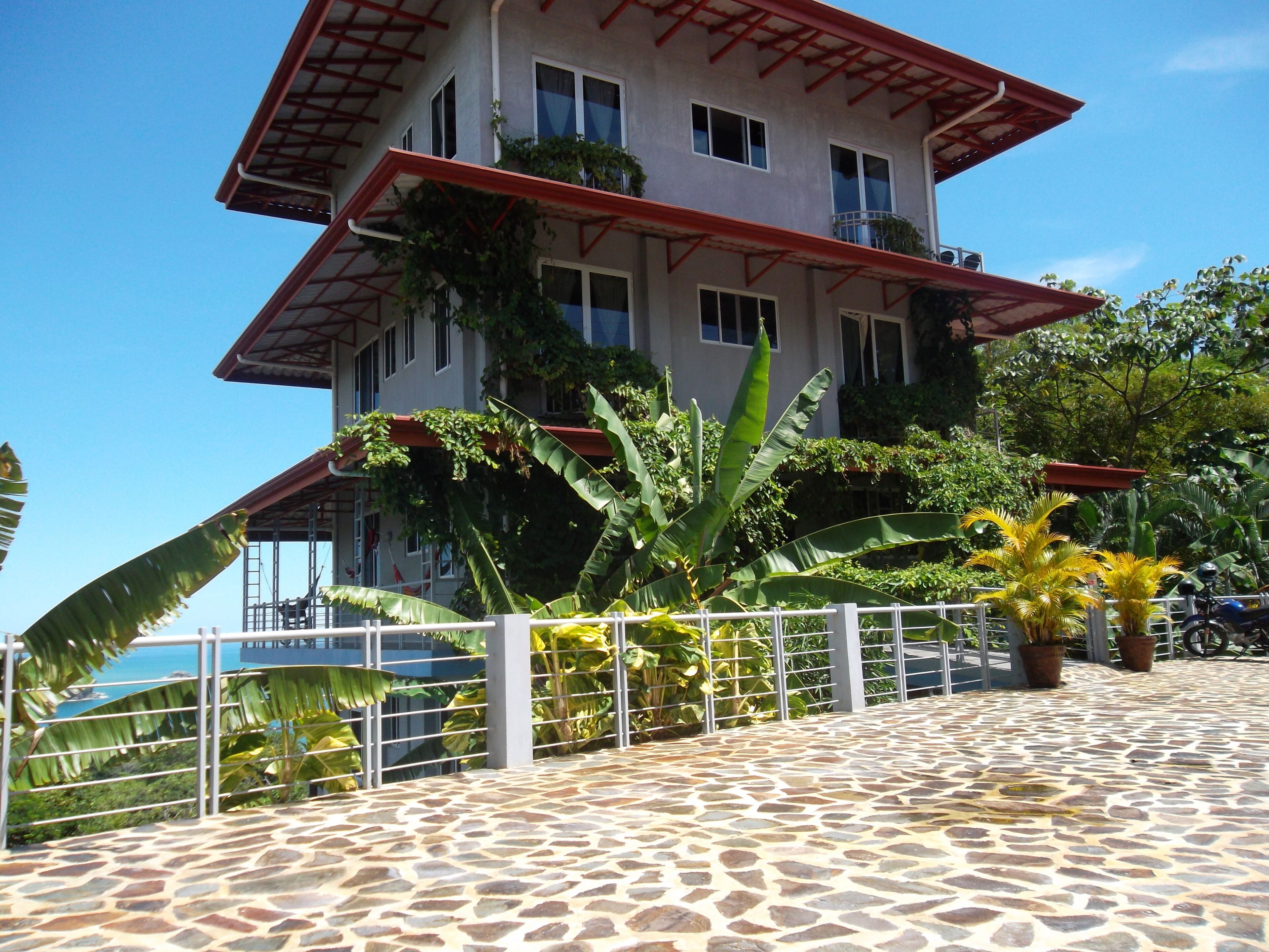 Hight-View on National-Park and Manuel-Antonio Bay