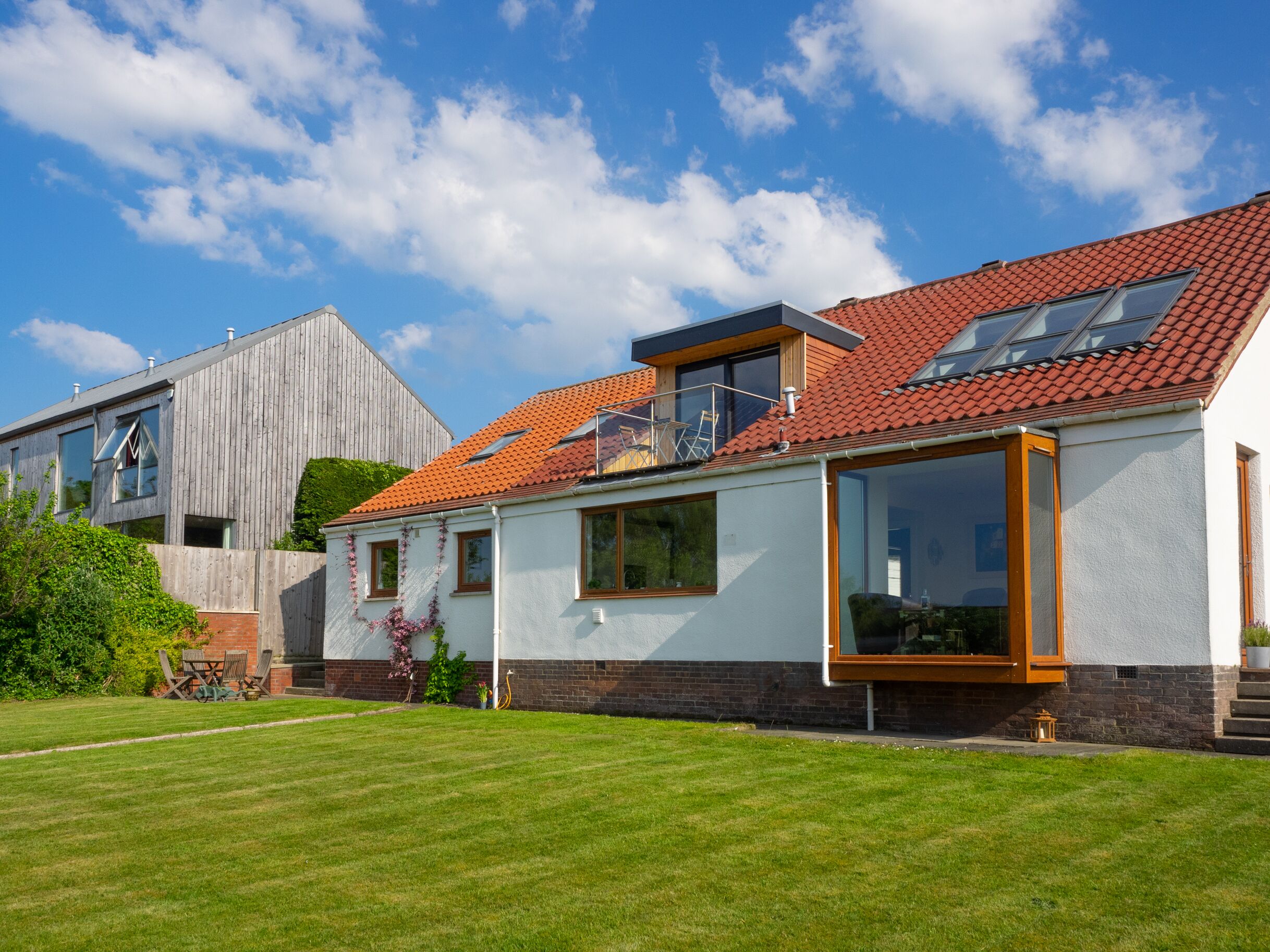 GULLANE- Superb holiday home with balconies overlooking golf course and sea