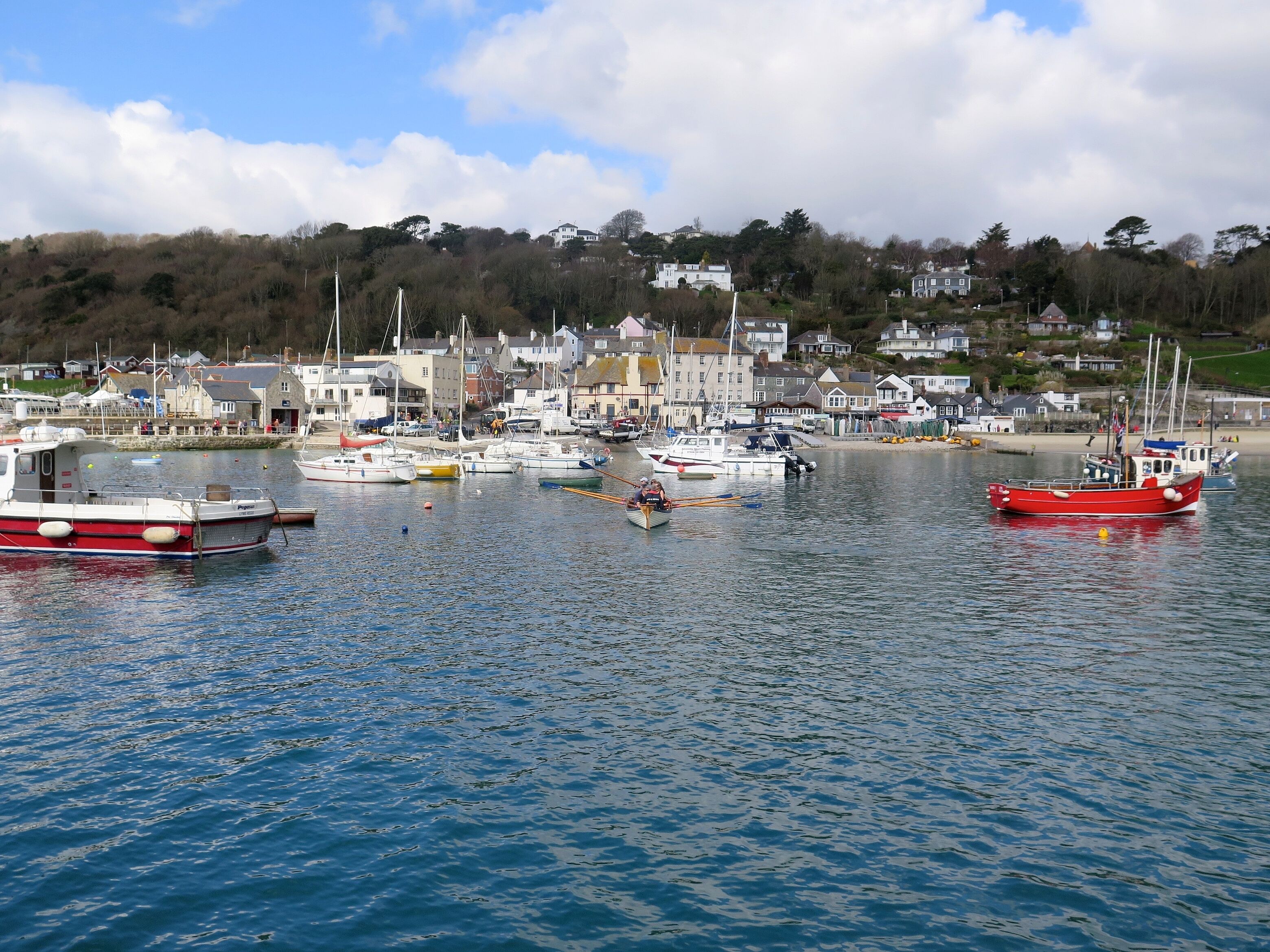 1 Channel View - Apartment Overlooking Famous Lyme Cobb Harbour