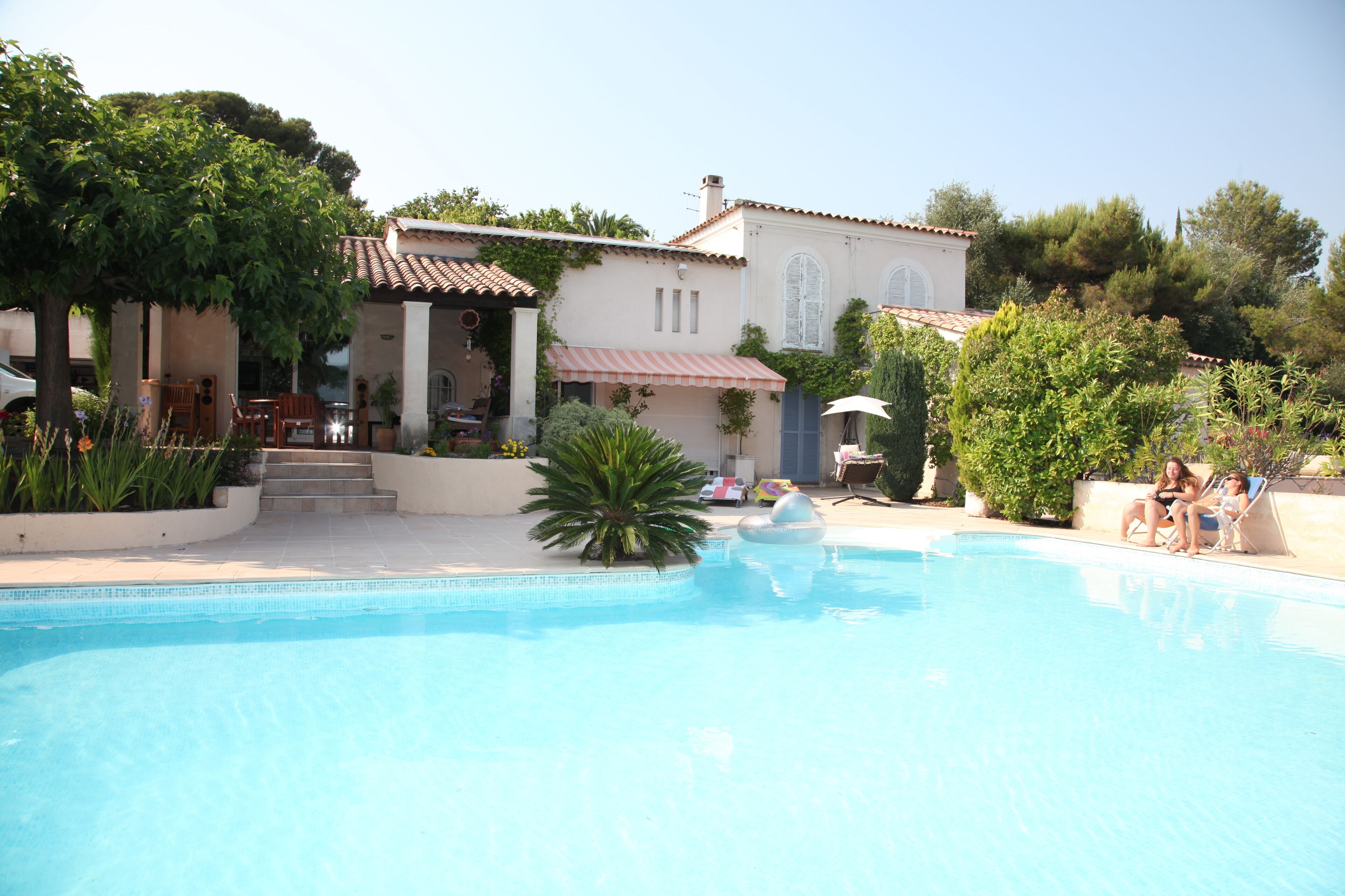 AubergeBleue - Stunning villa on Nice surroundings