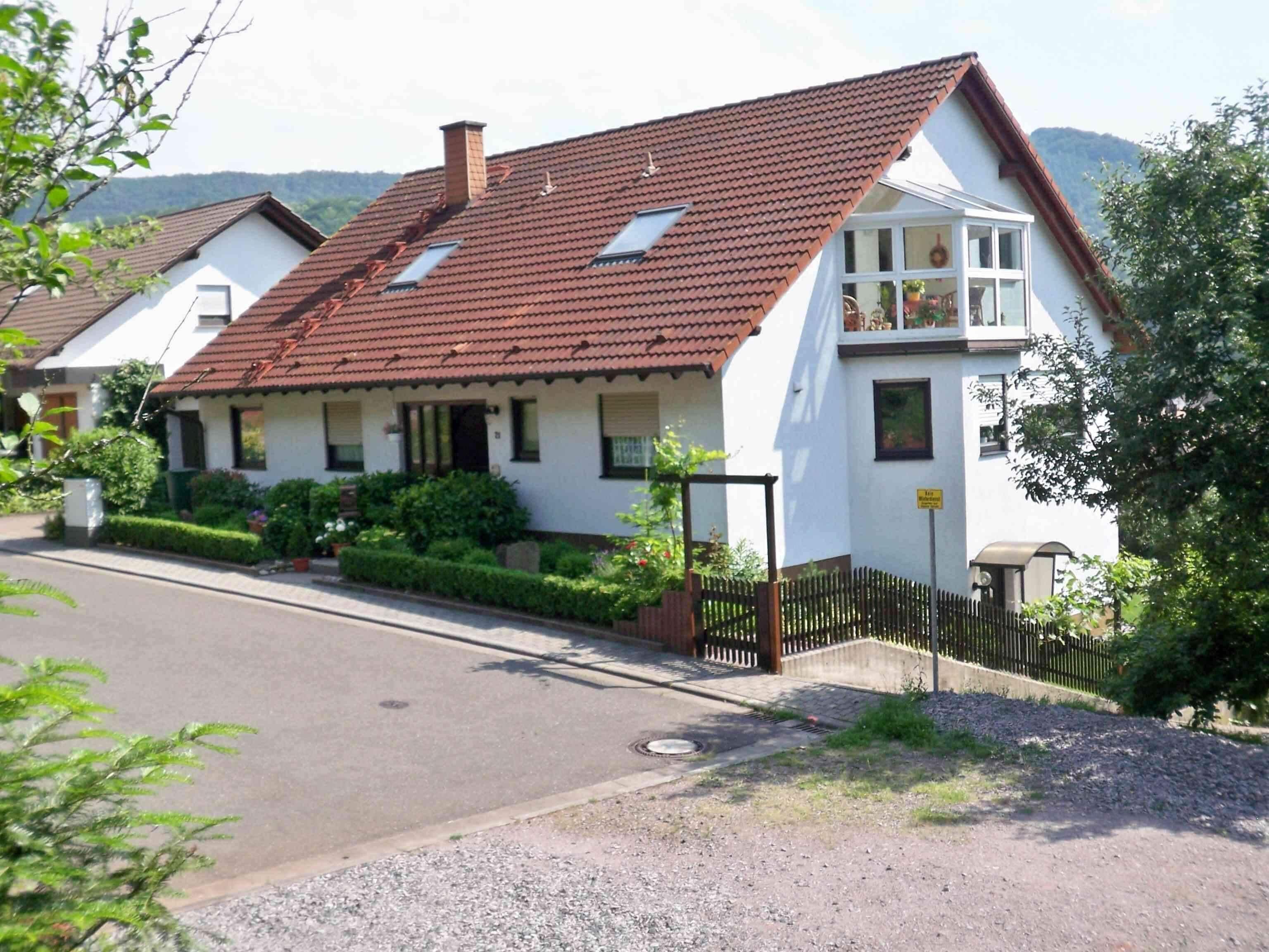 Apartment - 2 km to the wine road - sun terrace and panoramic views