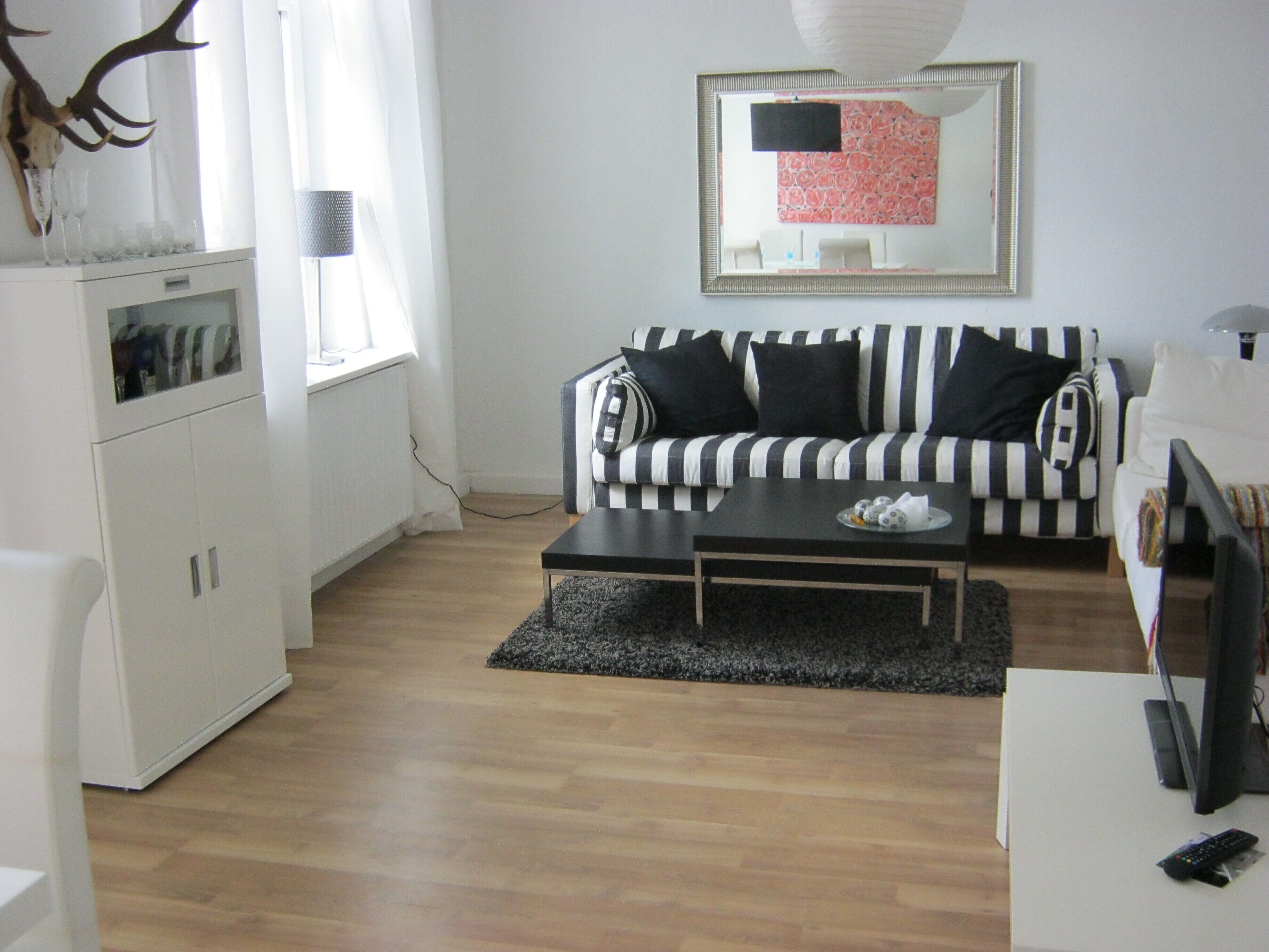 Apartment in the new town of Bremen near the Weser and the center