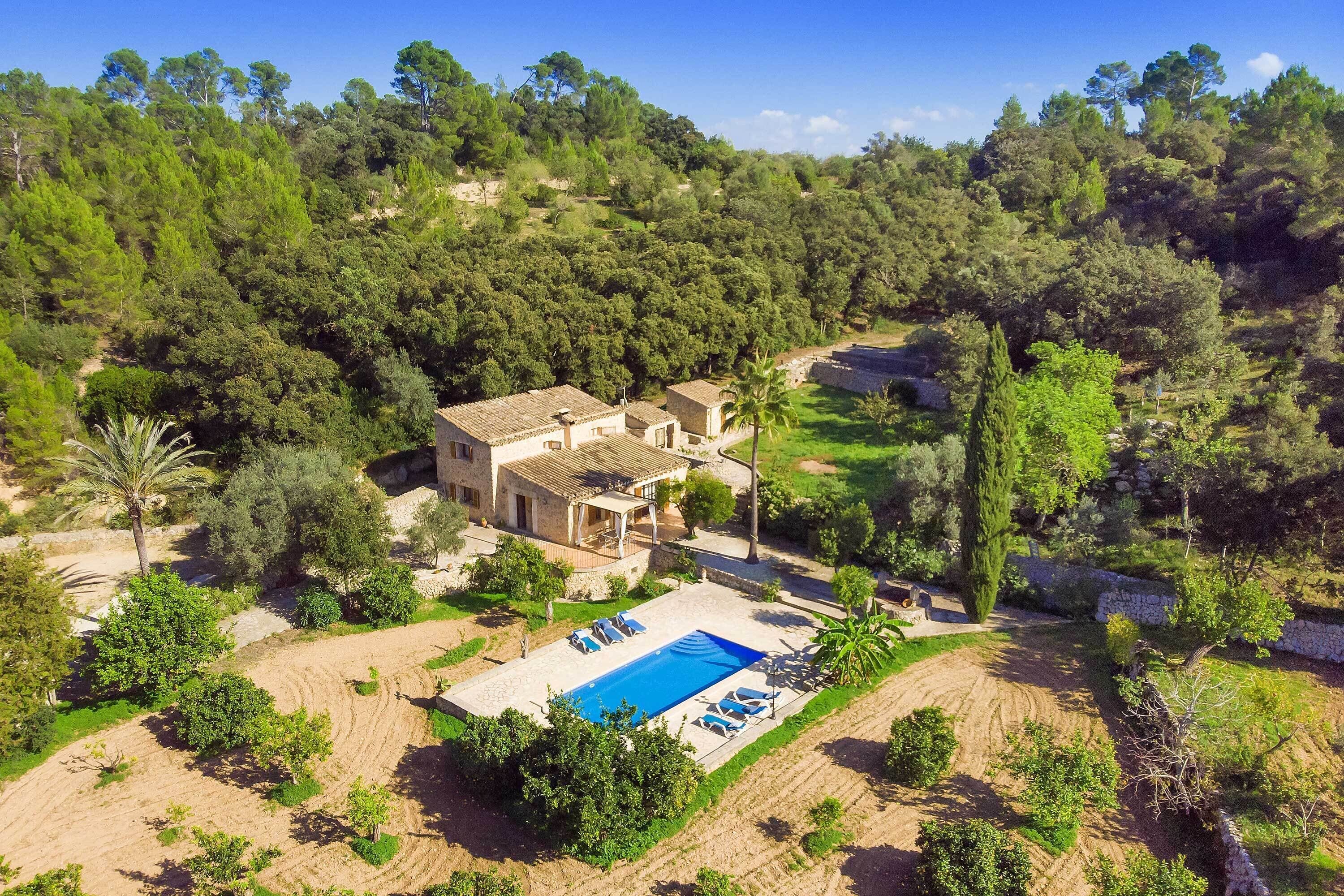 Finca Es Pujolet - close to the village