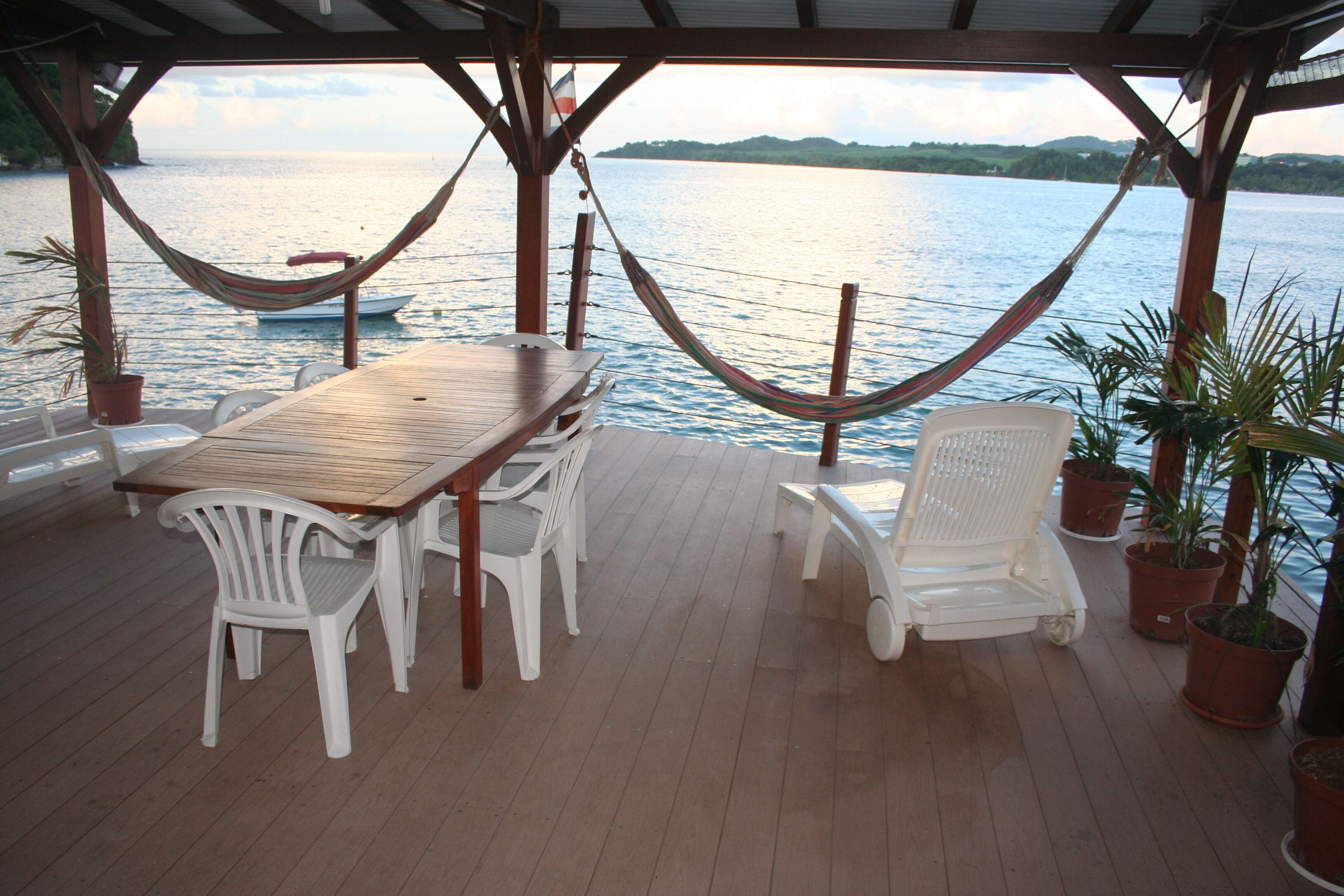 Apartment of 190 m2 above the water