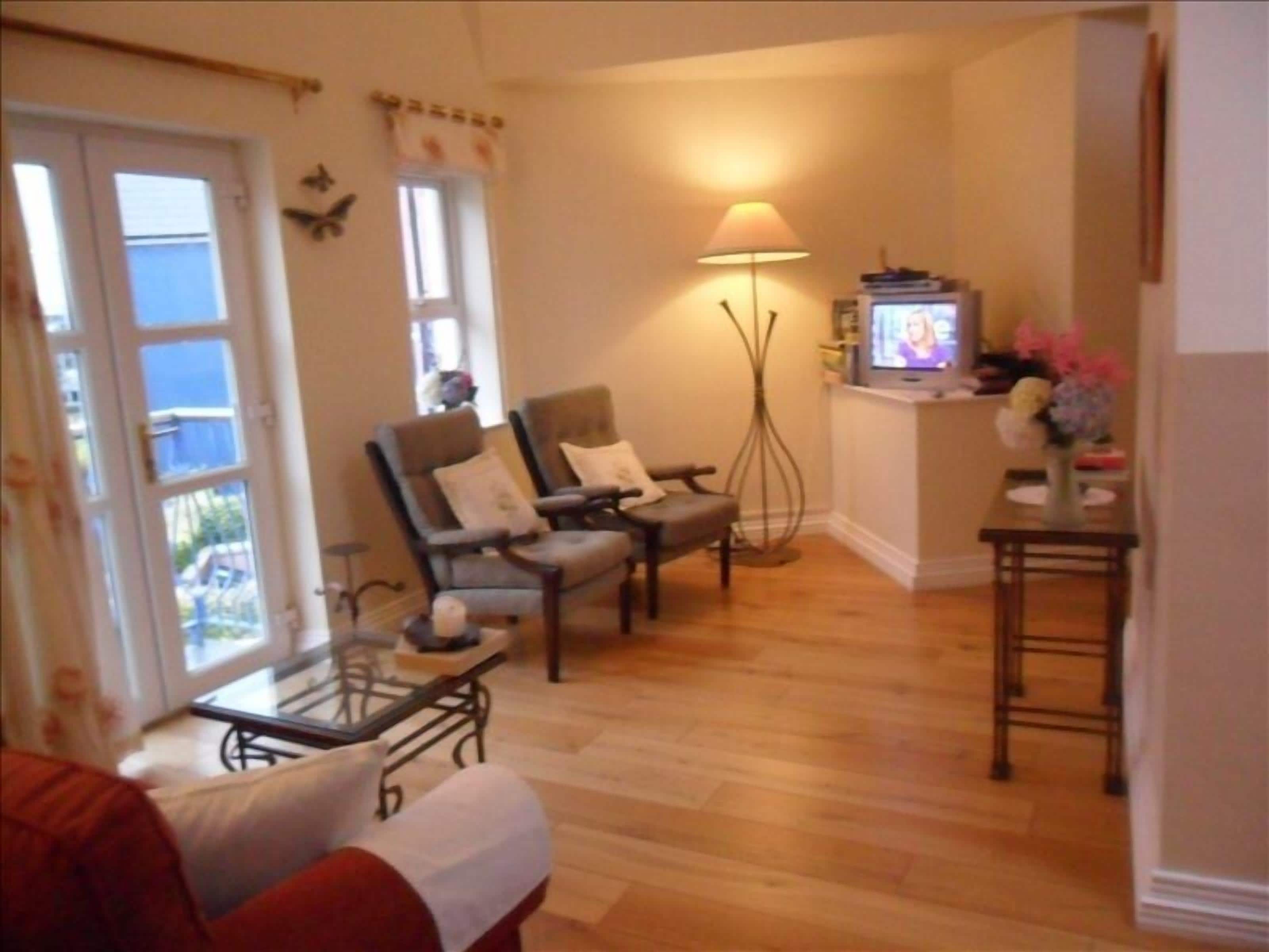 Luxury Apartment  Charming Coastal Town / Rosscarbery on The Wild Atlantic W