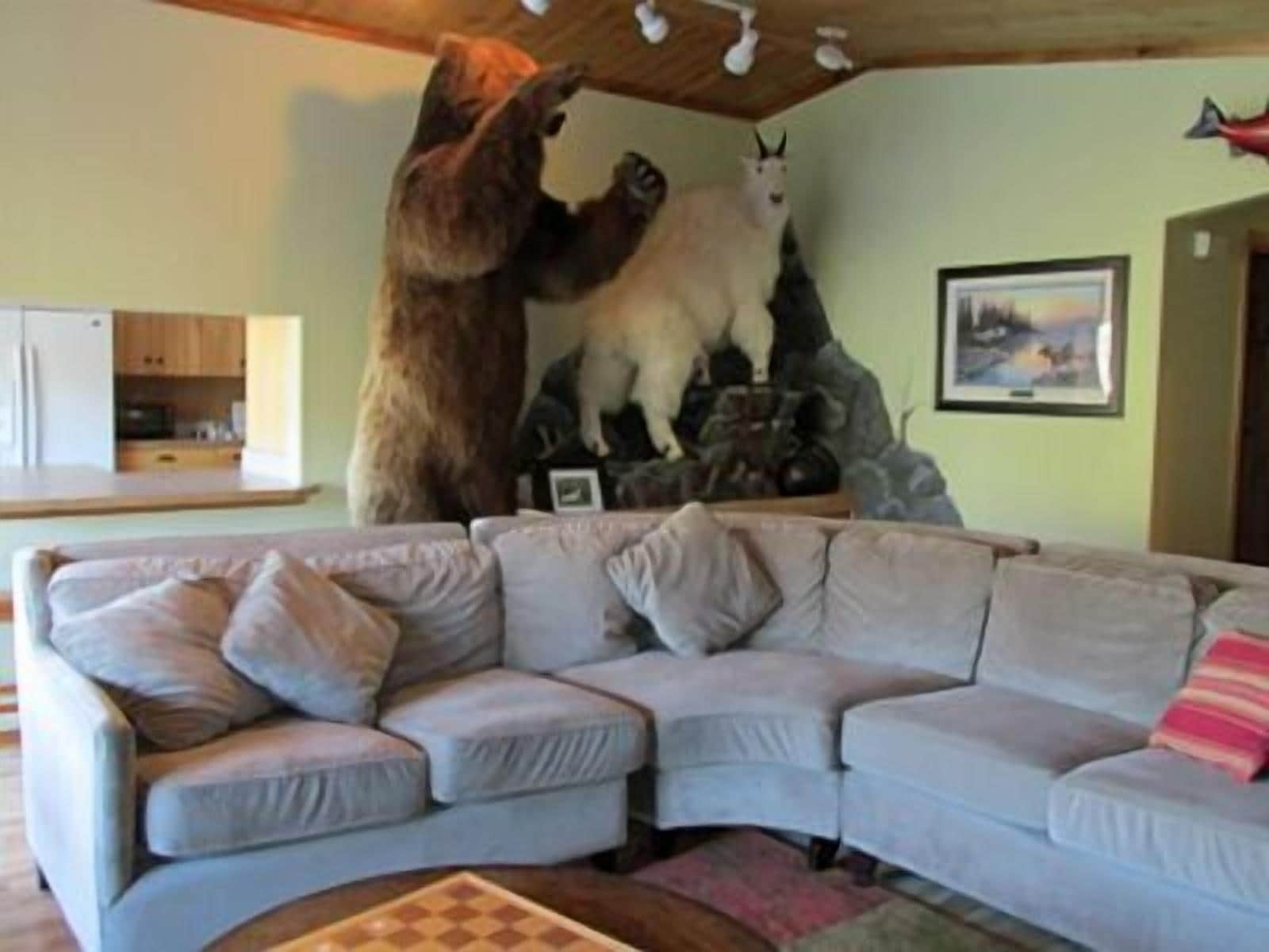 Lake Views With Genuine Rugged Alaska Ambiance!
