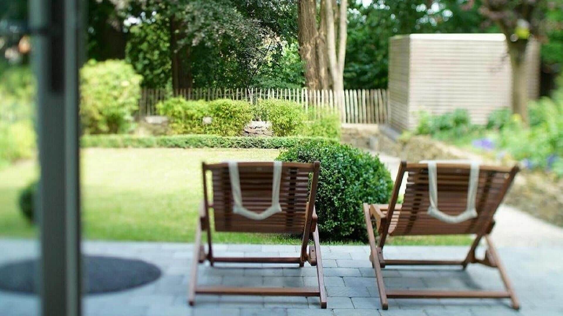 APARTMENT - GARDEN SIDE APARTMENT AT 26: 2 / 4P