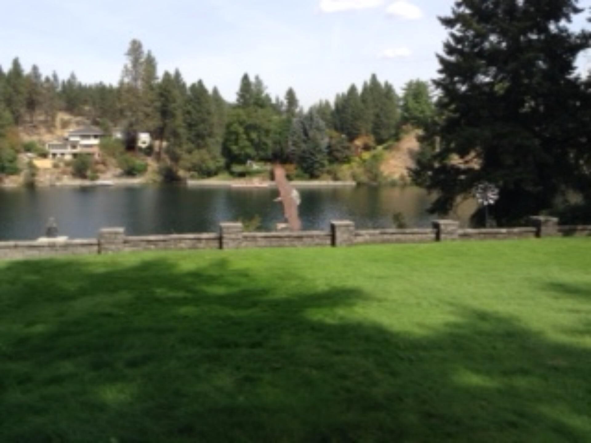 River Getaway - Serene, peaceful, yet close to all attractions and activities.