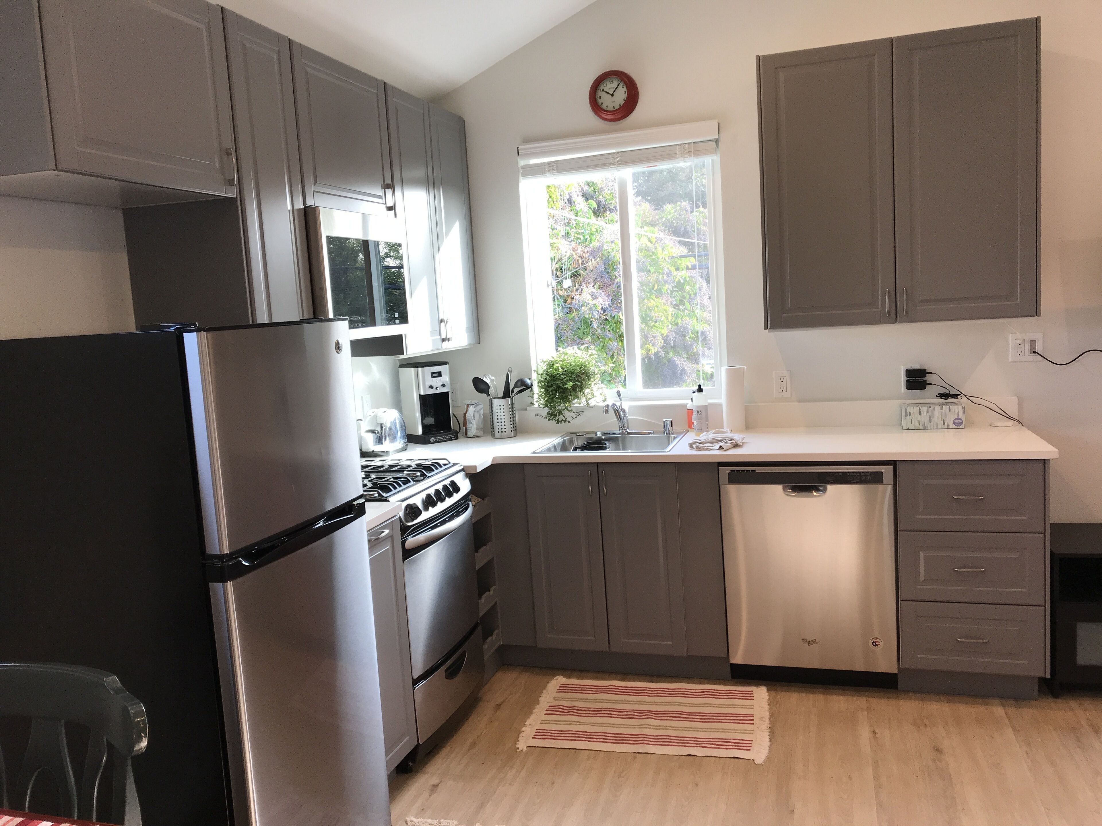 Downtown Sunnyvale, Centrally Located, Newly Built 1/1 w/ Private Gated Backyard