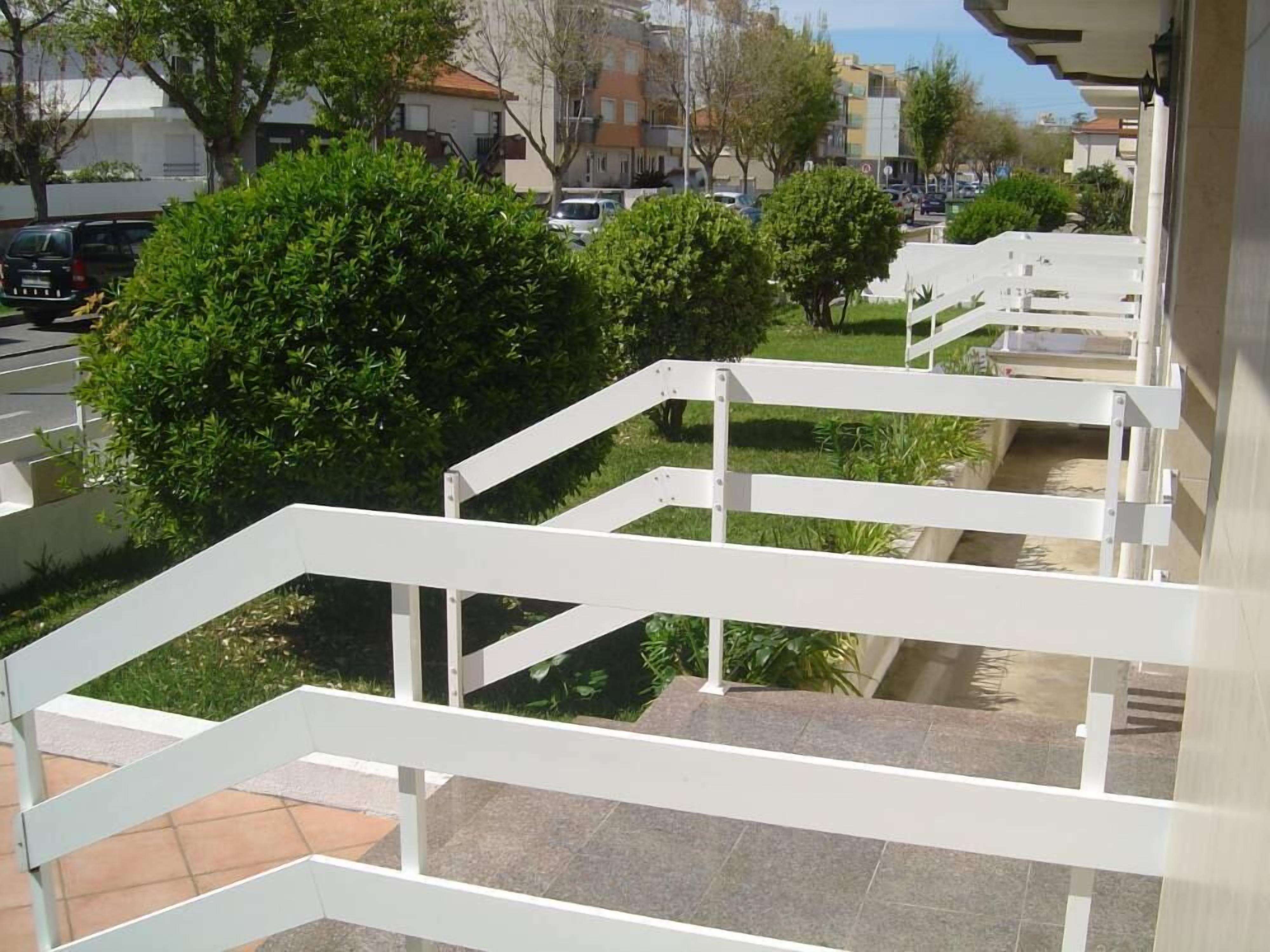 Praia da Barra apartment with pool, playground and wifi