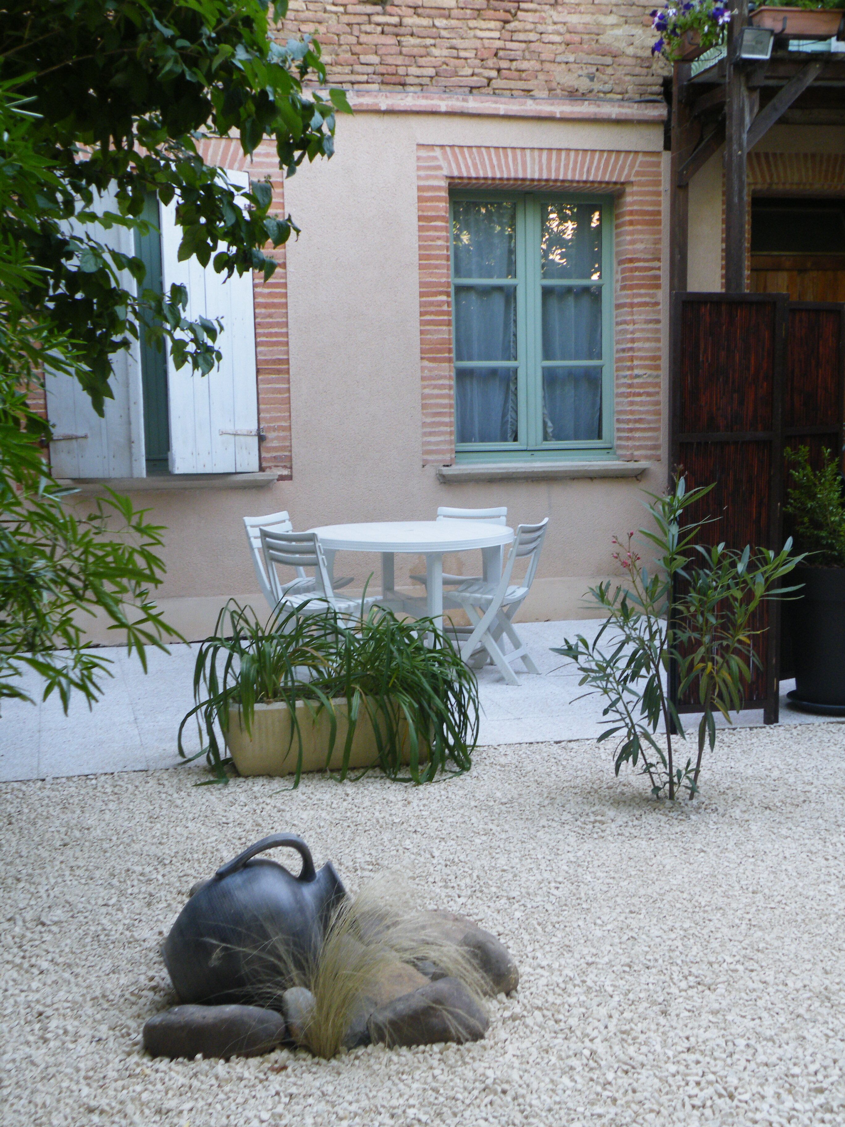 Cottage in town, calm and relaxing