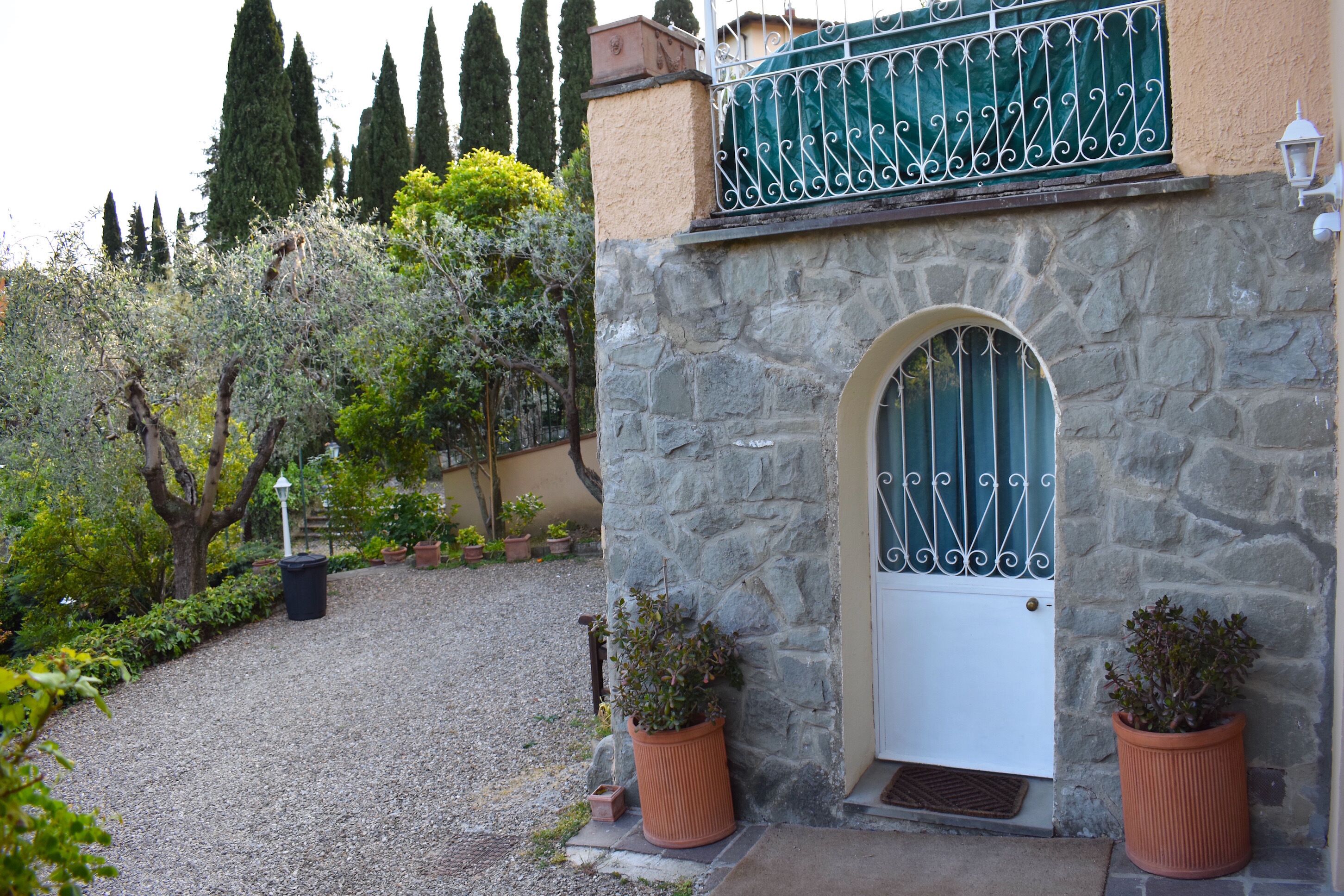 * Delightful Apartment in Villa *