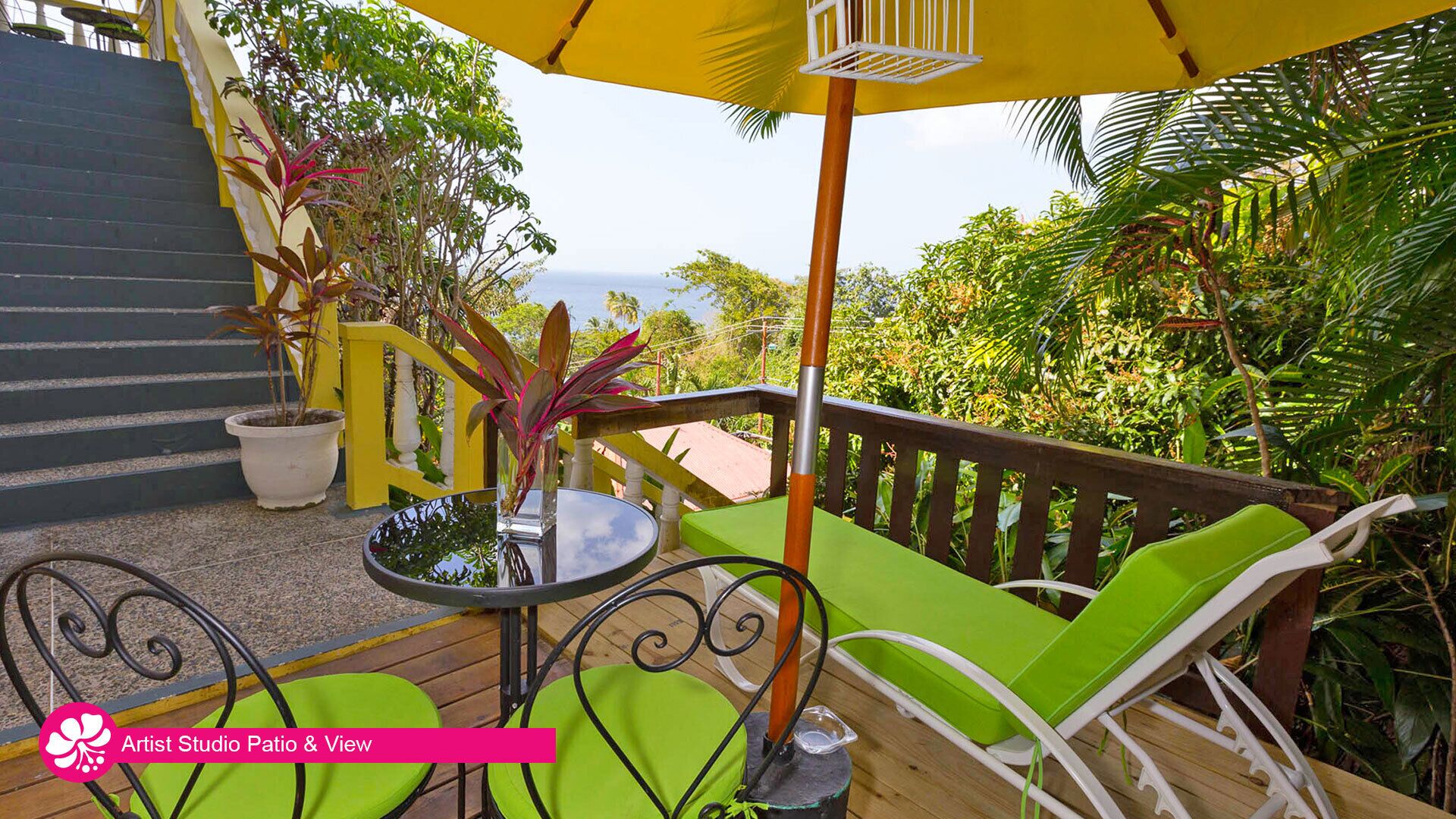 Artist Studio, cozy studio apartment sleeps up to 3, seaview, full kitchen