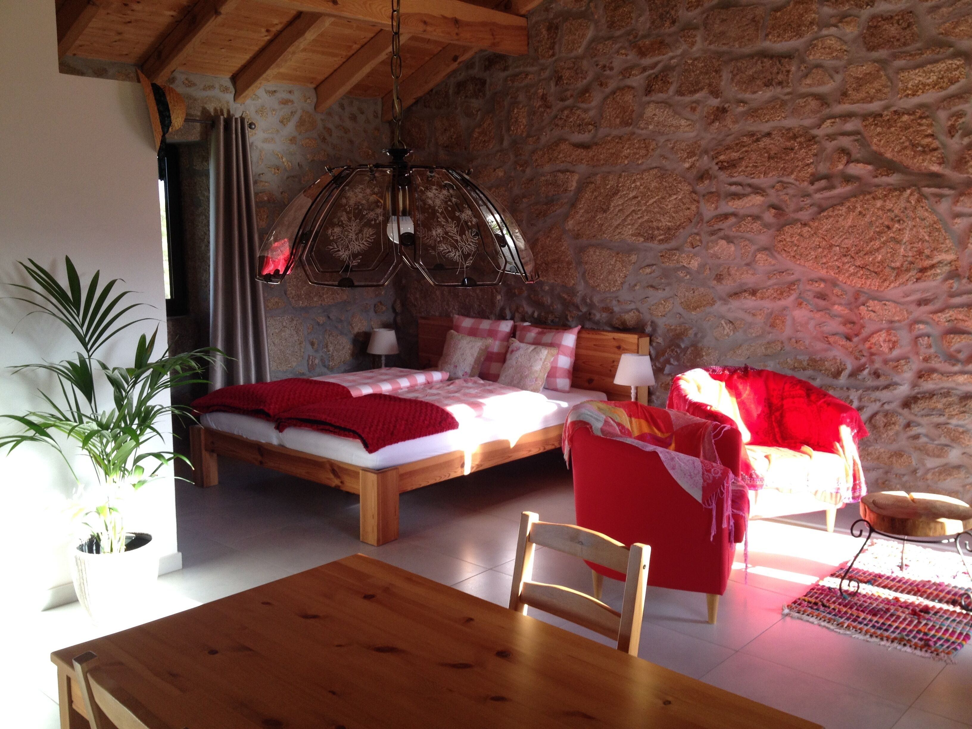 Holiday Studio in an old stone house with beautiful view on the Serra Estrela