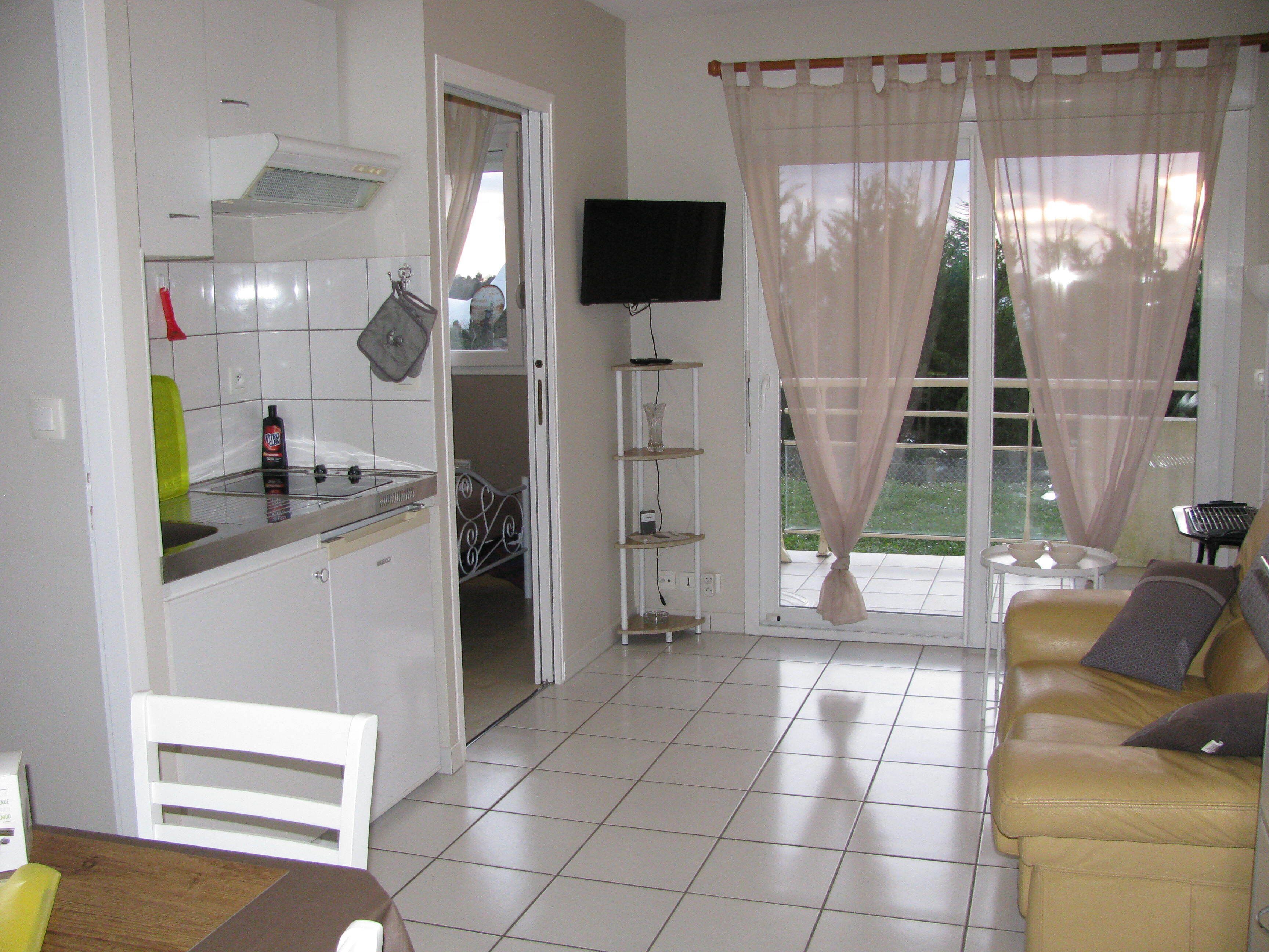 Apartment 800 m from the thermal baths 80 m Antilles JONZAC