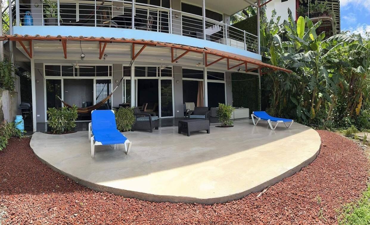Condo in Villa Manuel Antonio:  Enjoy Amazing Views, Terrace & Jacuzzi   