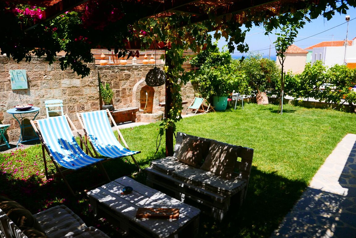 WONDERFUL SUMMERHOUSE