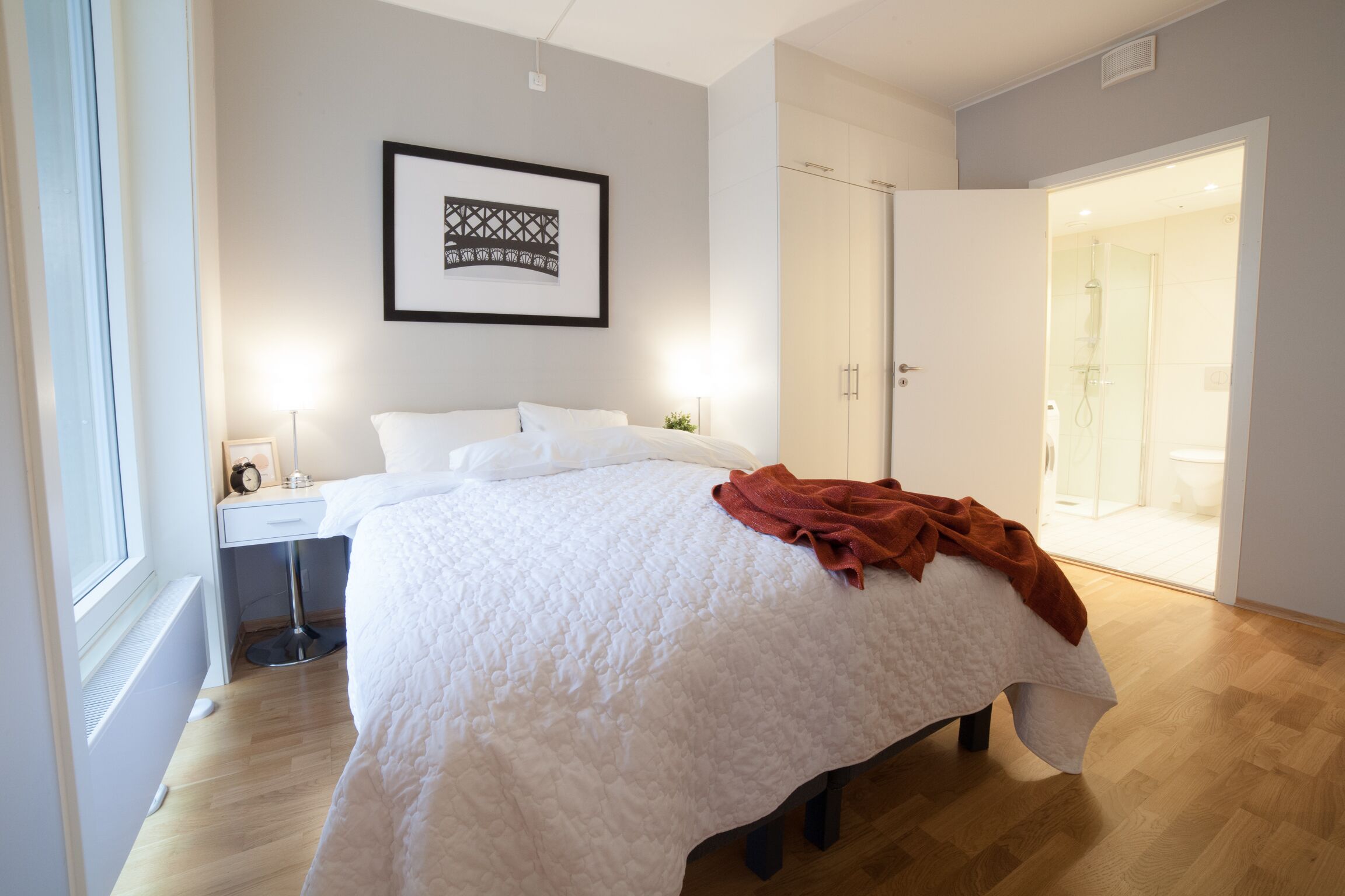 Central and modern apartment. Fully equipped and furnished.