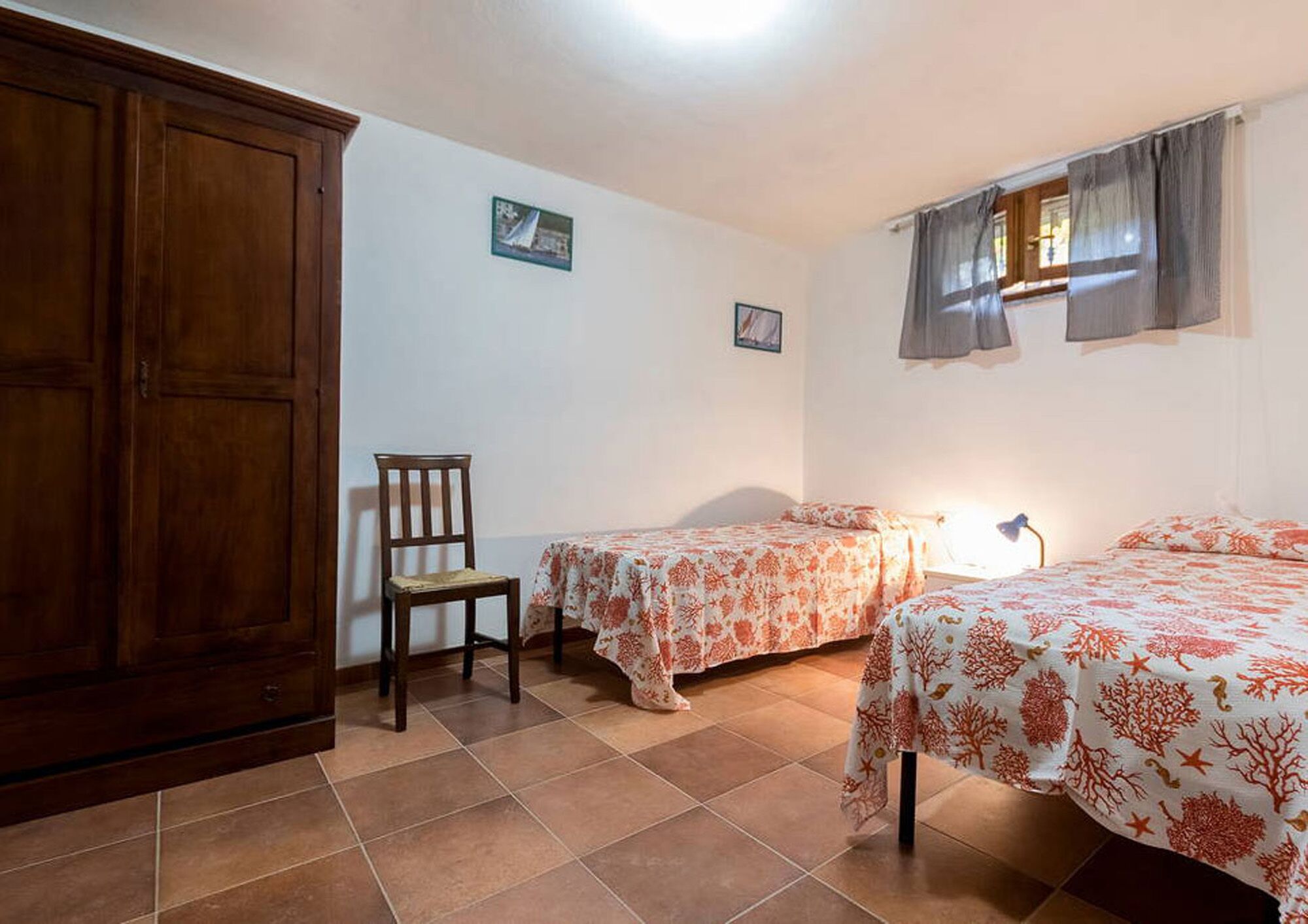 Apartment with large garden, 5 minutes from Cala Sapone, 4/5 people