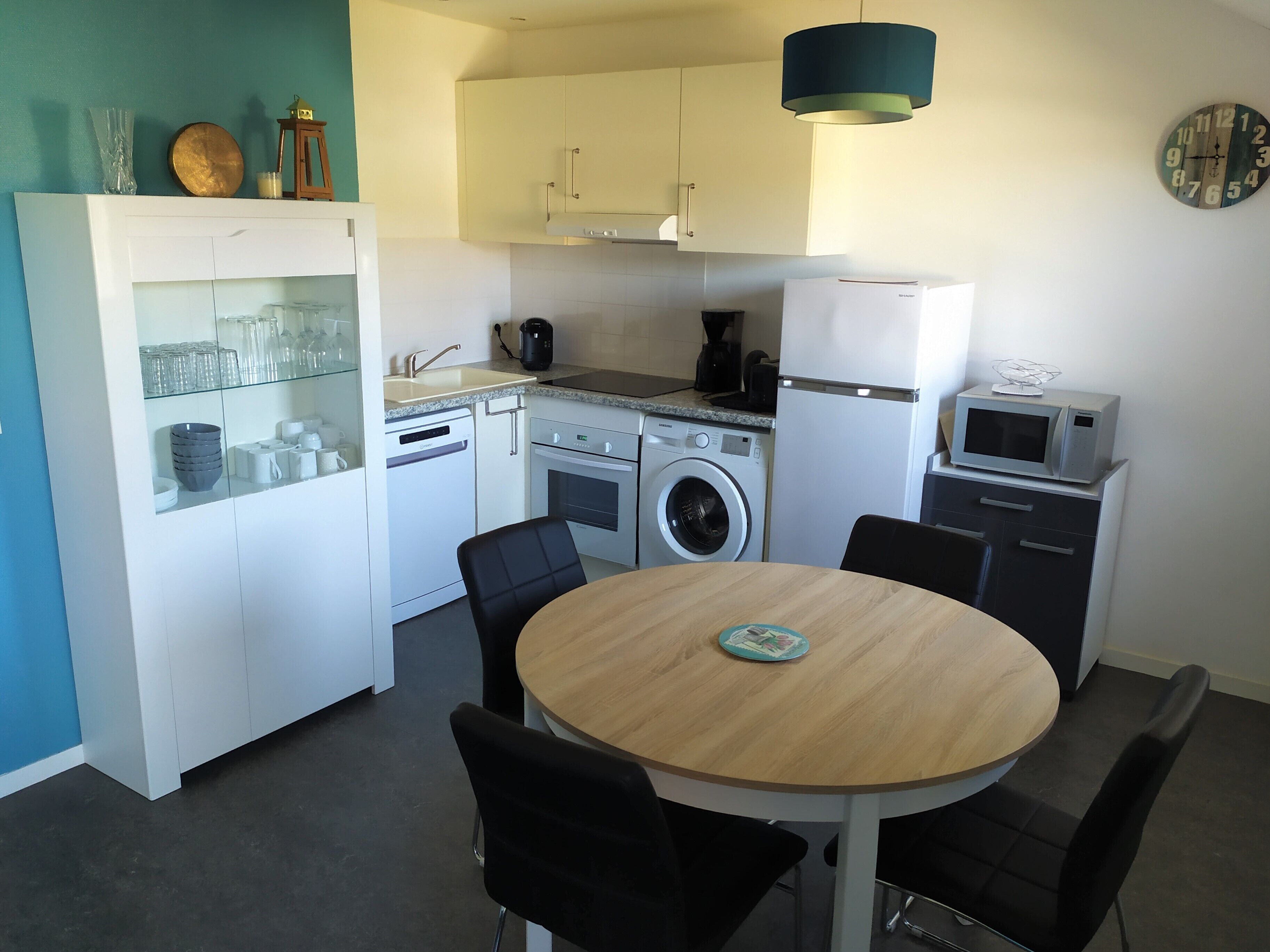 Near sea, T3 65m ², 2ch, 2sdb, covered and heated swimming pool