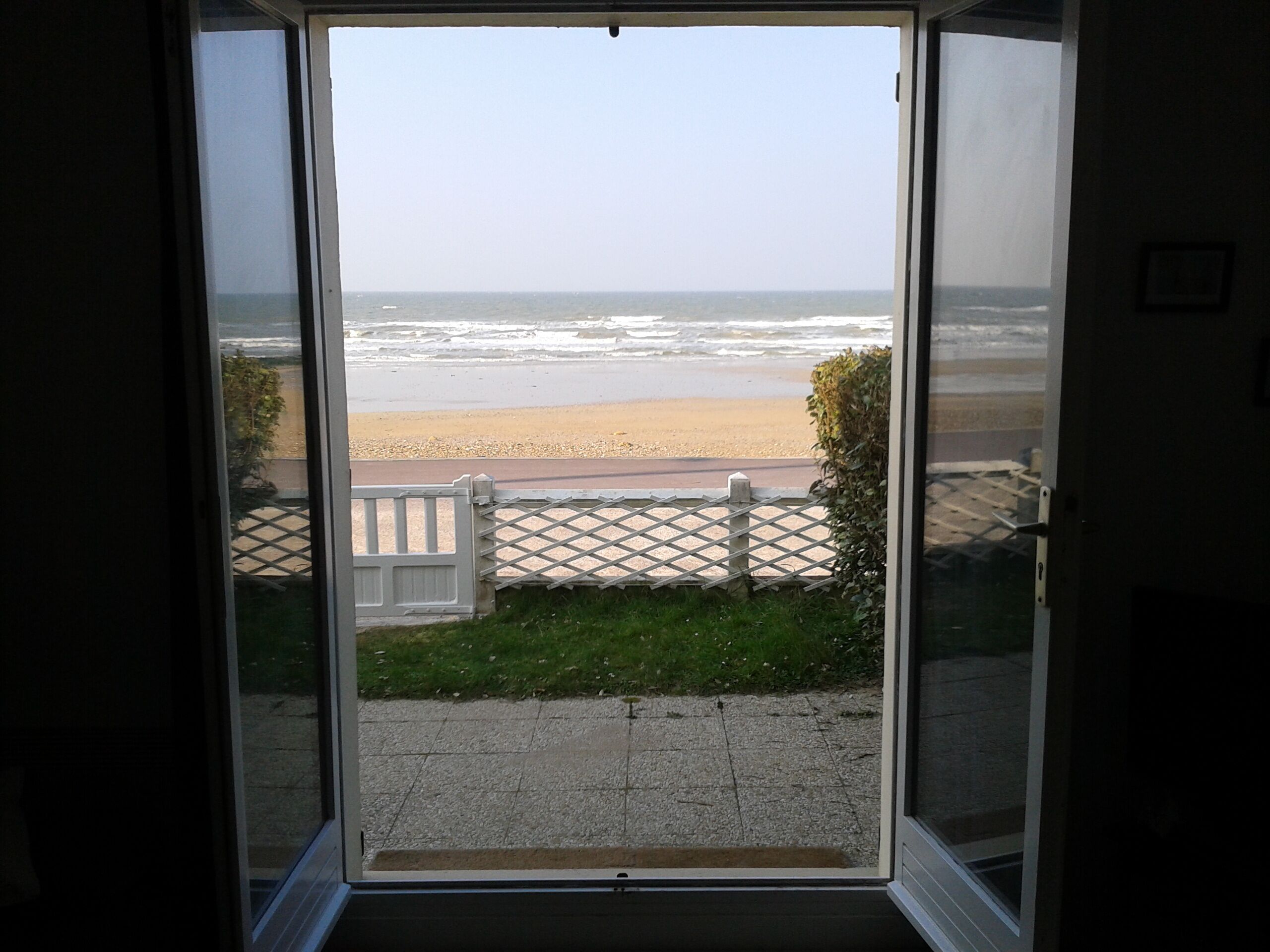 FACE AND DIRECT SEA ACCESS, F2 + GARDEN - 4 people