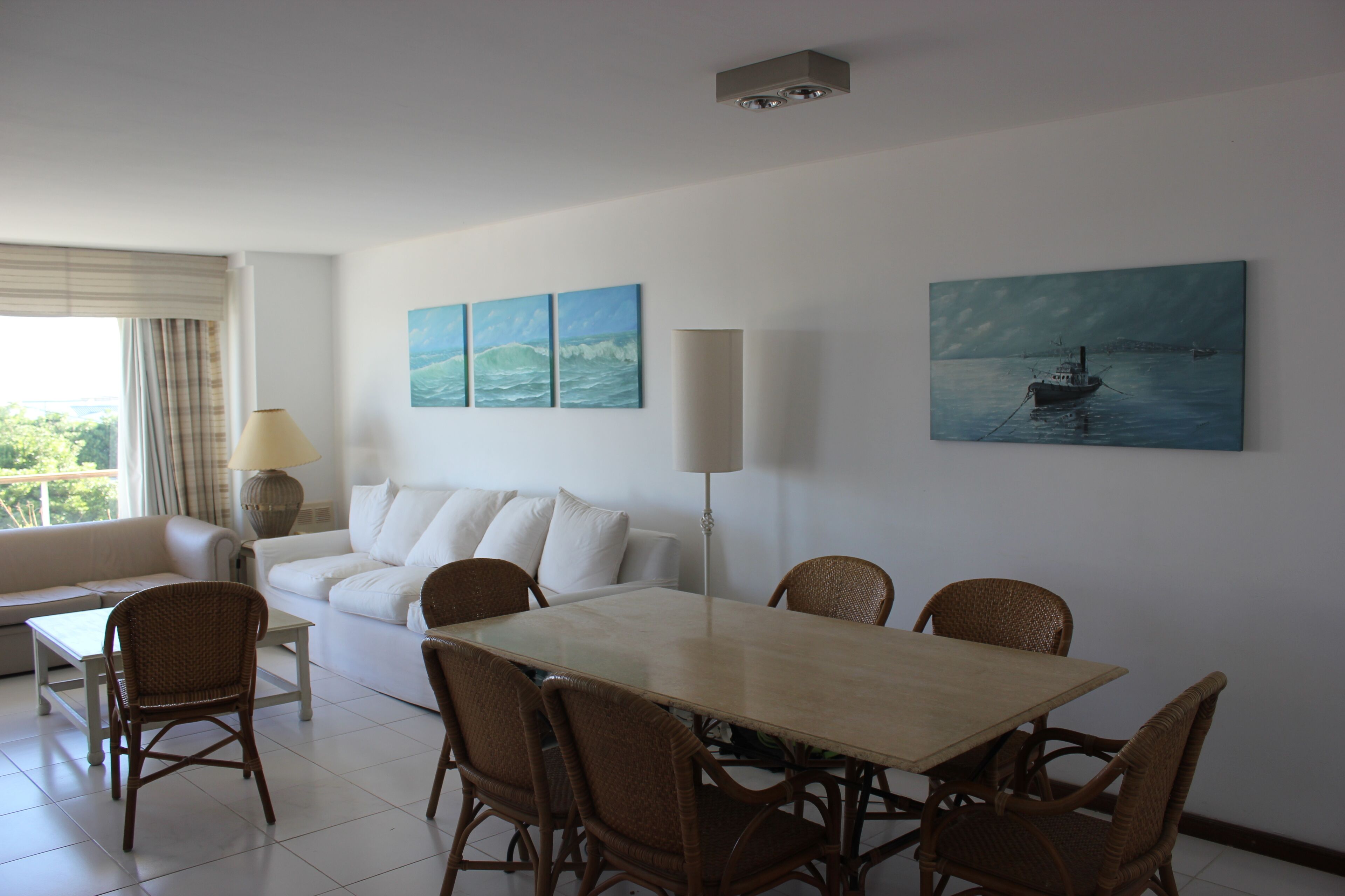 3 Bedroom Suite, Ocean View, Maid and Beach Service, Family Friendly