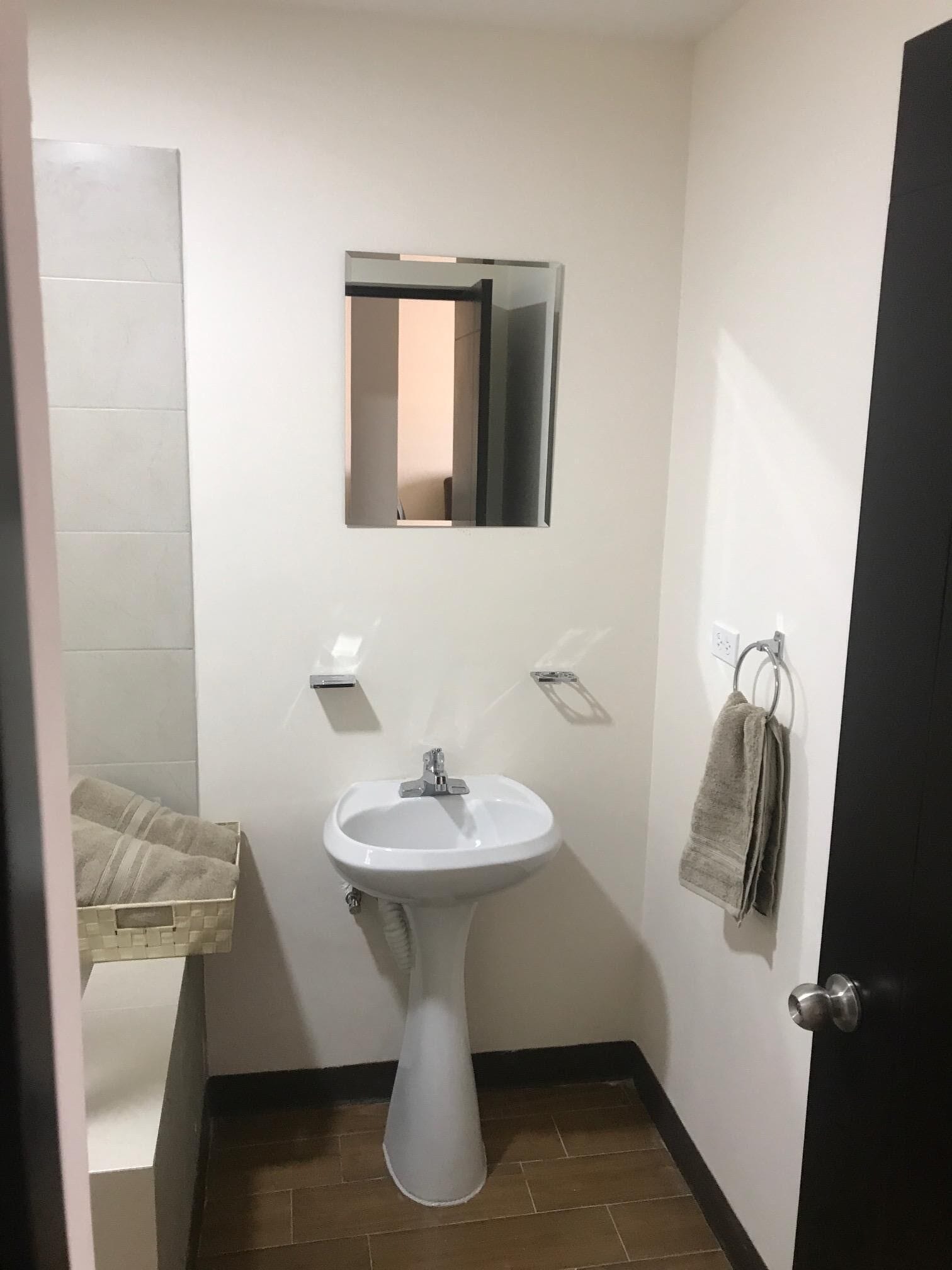 1 Bedroom apartment San Francisco Country Club, 2 blocks away form Stamedica