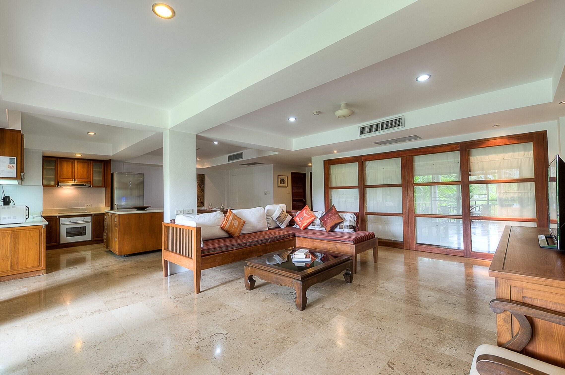 2 BDR Luxury Apartment Near Beach @ Nai Harn